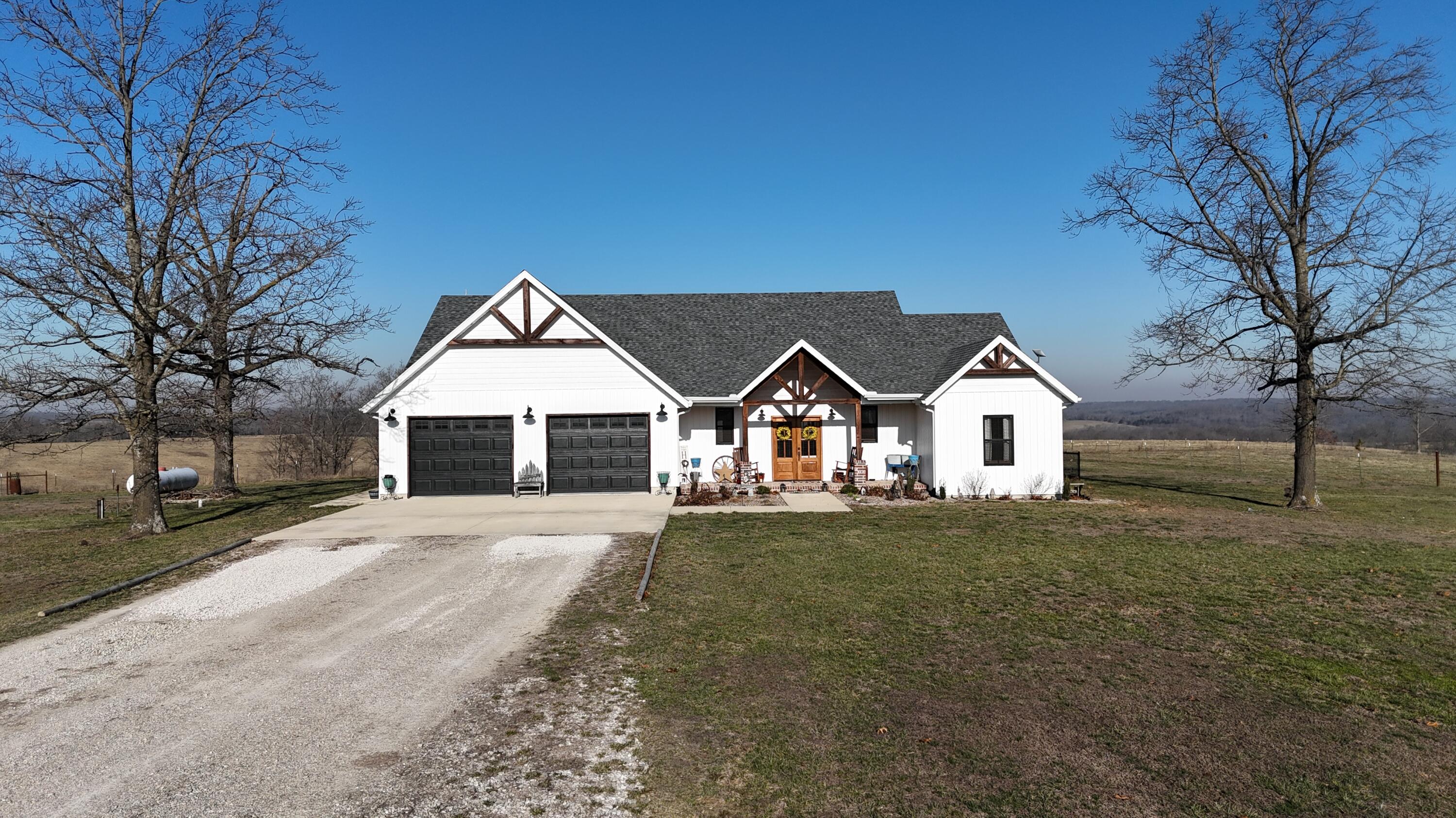 2799 Sparks Road Property Photo 8