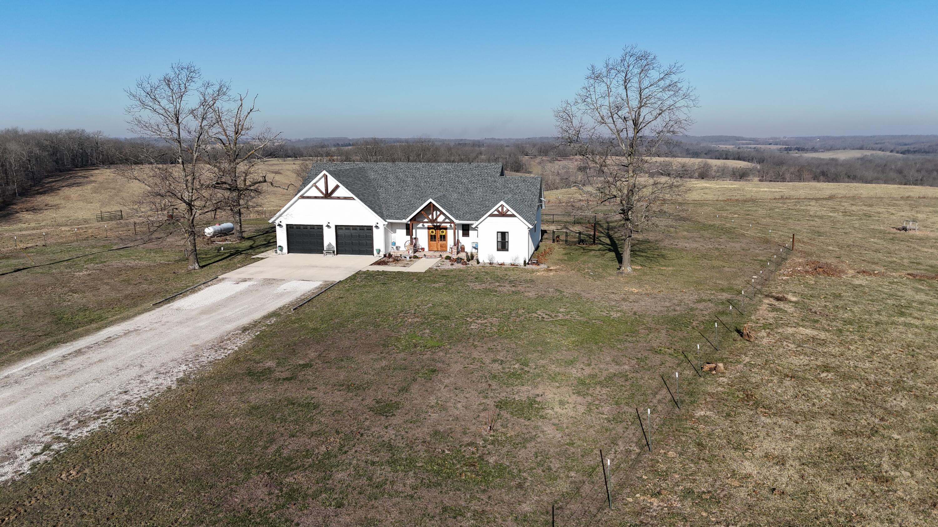 2799 Sparks Road Property Photo 11