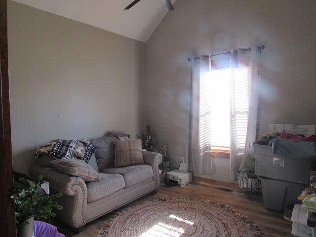 2799 Sparks Road Property Photo 21