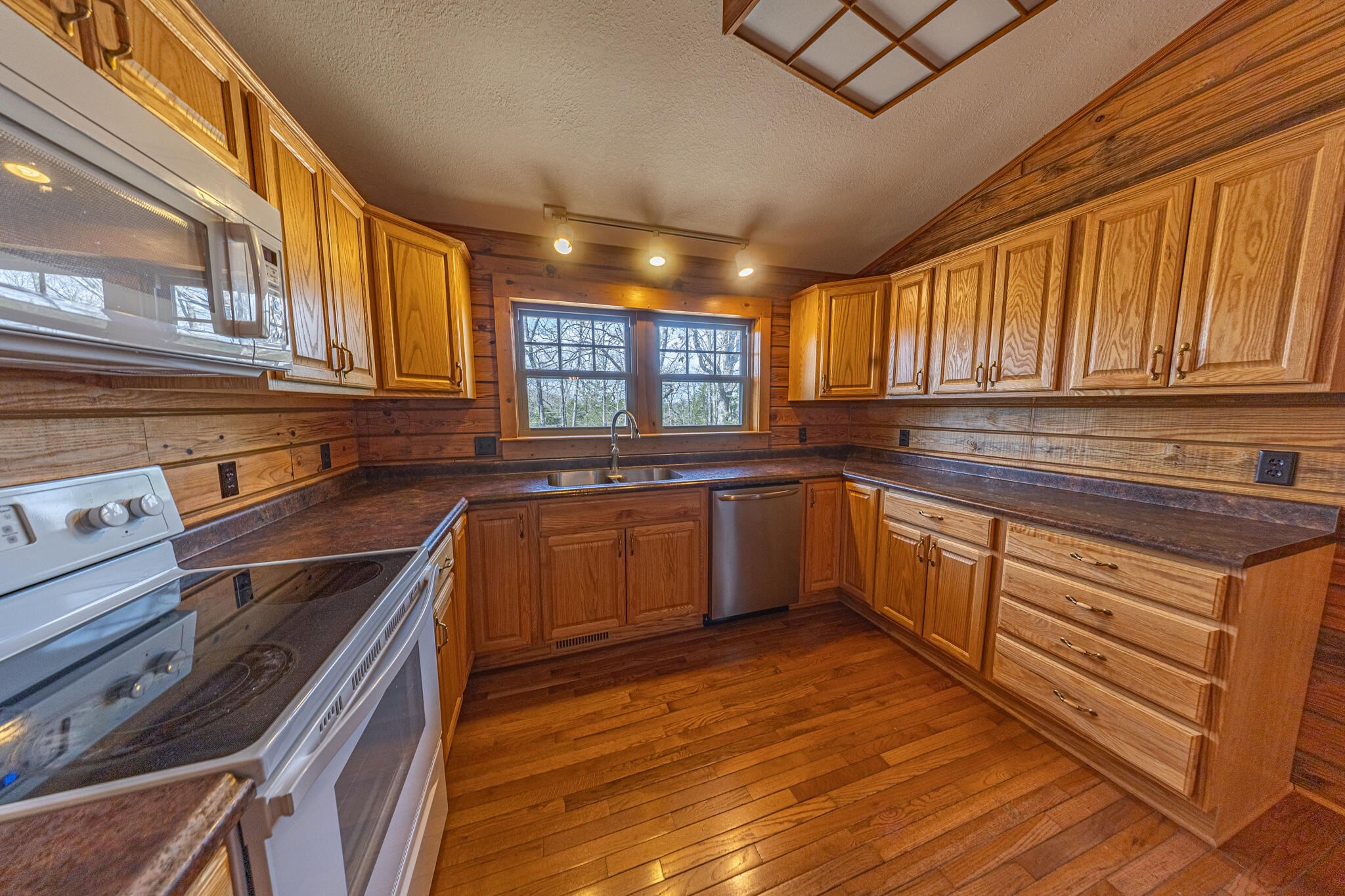 25322 County Road 327 Property Photo 16