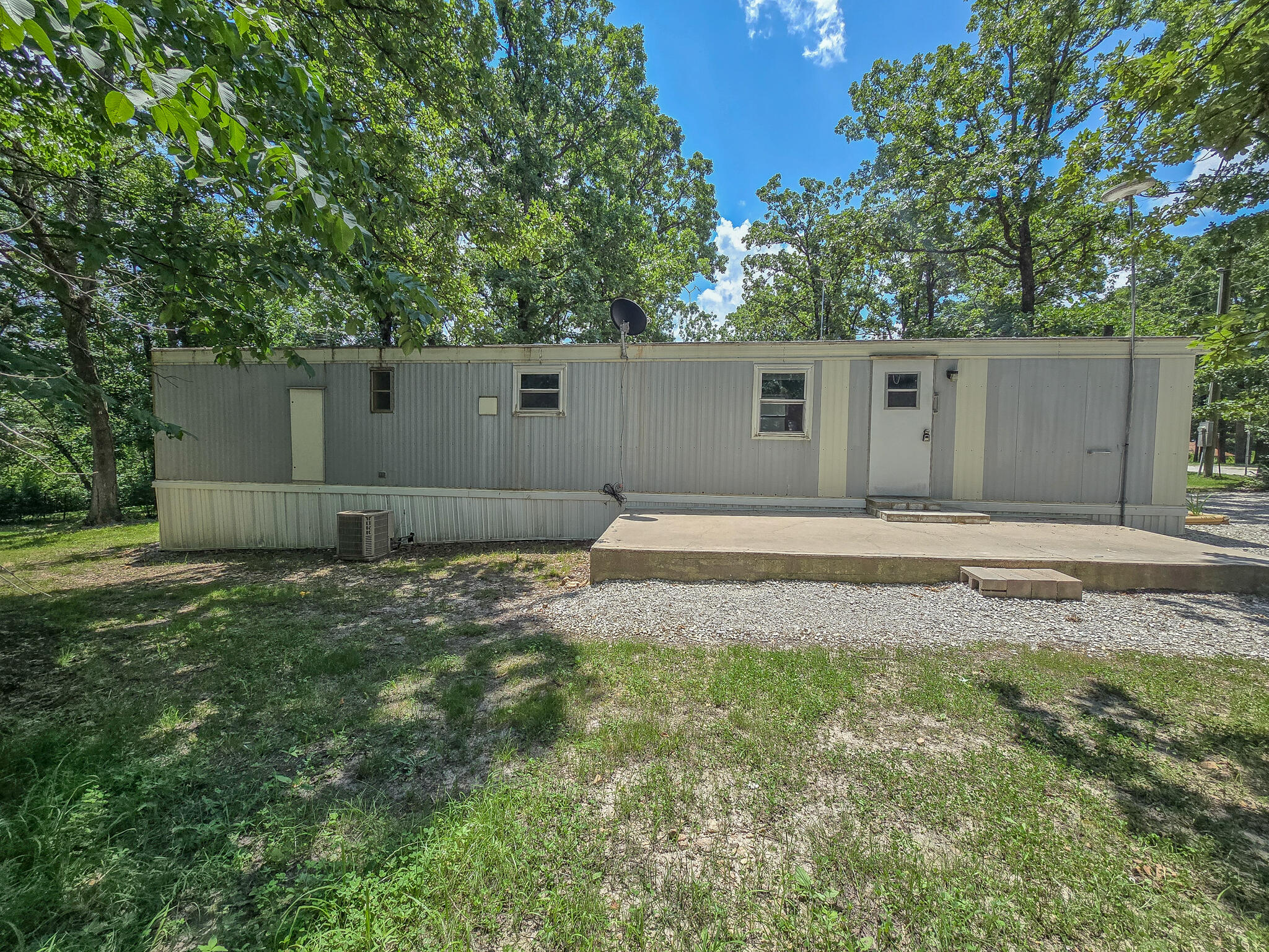 22163 County Road 288 Property Photo 2