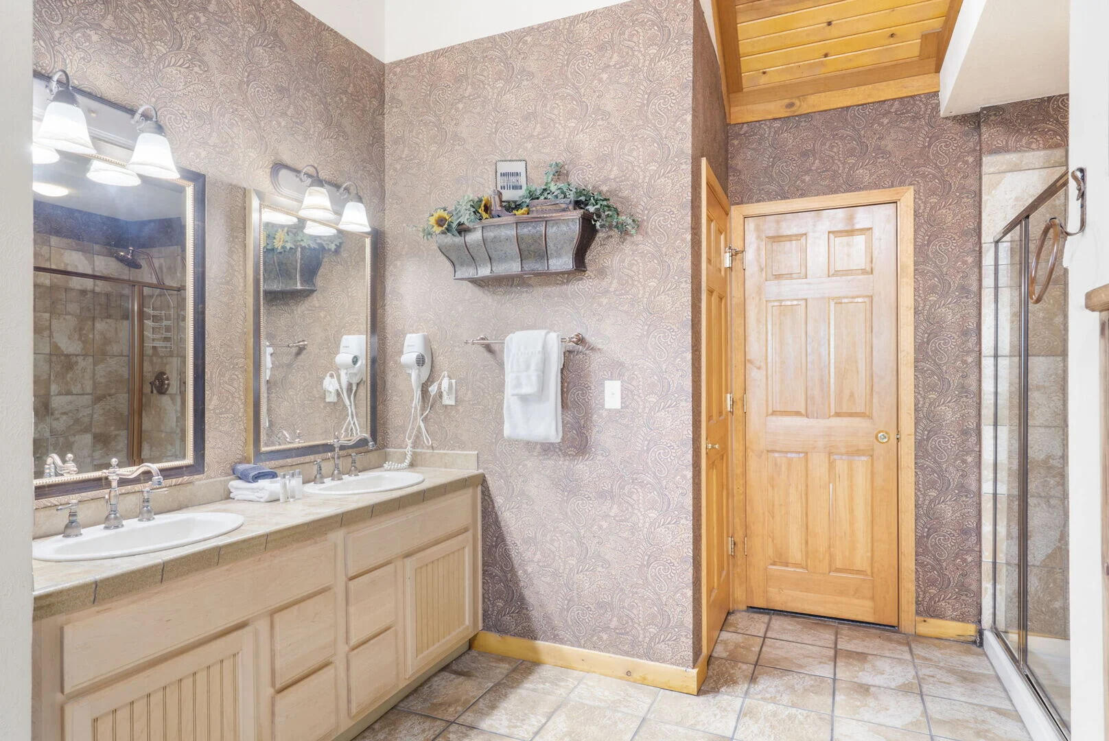 241 Oak Ridge Rd Property Photo 12