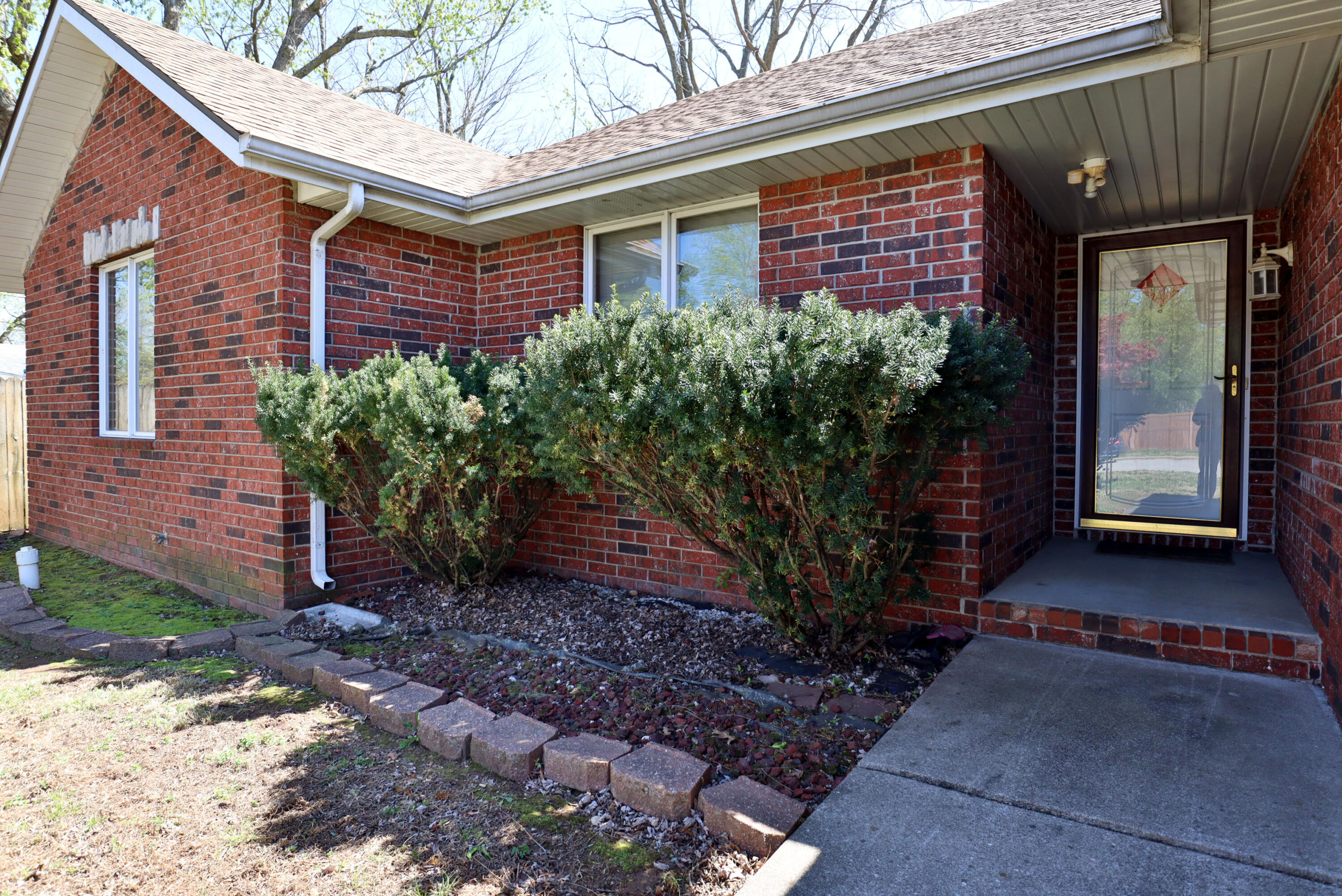 820 West Cypress Street Property Photo 3