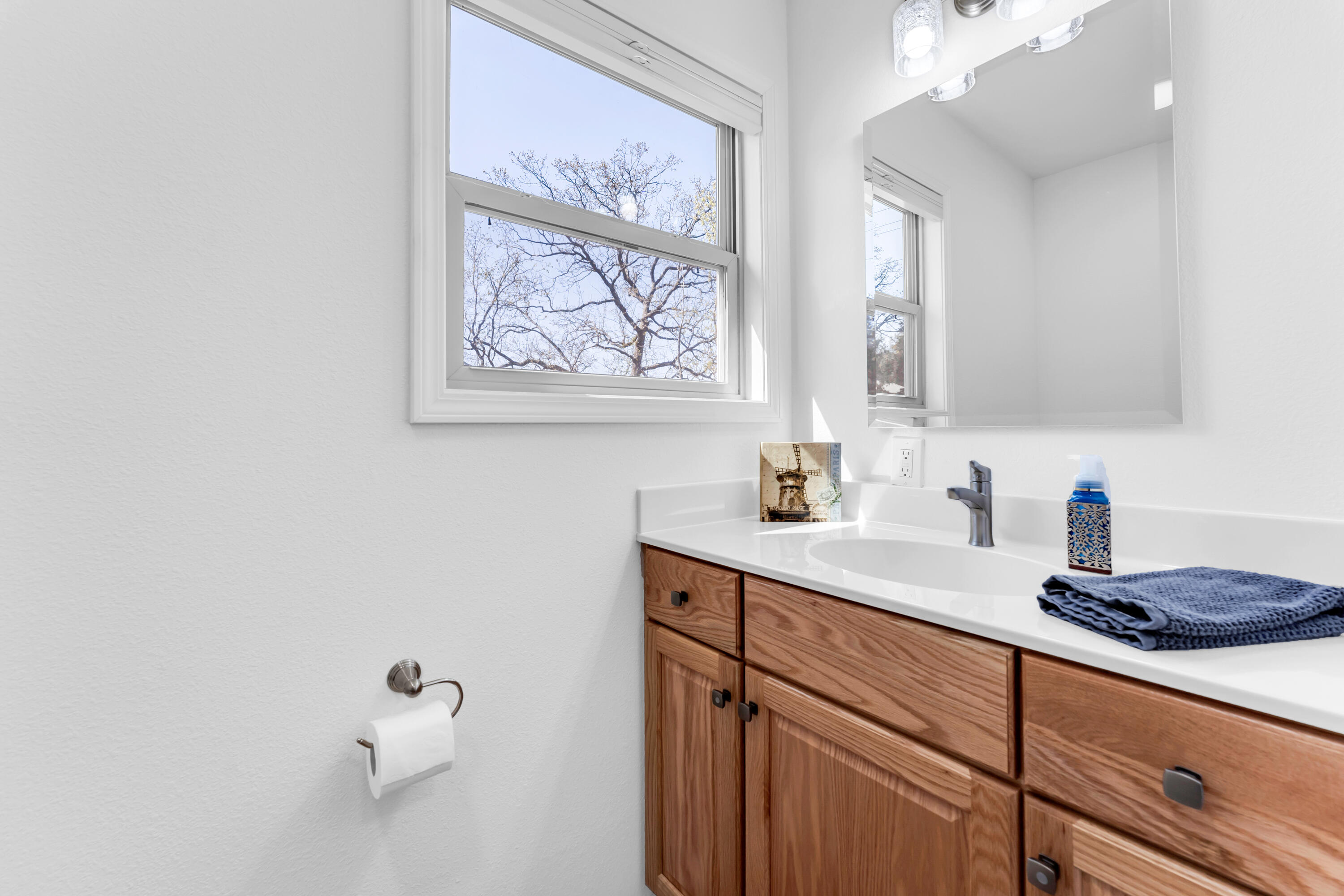 221 Maplewood Street Property Photo 20