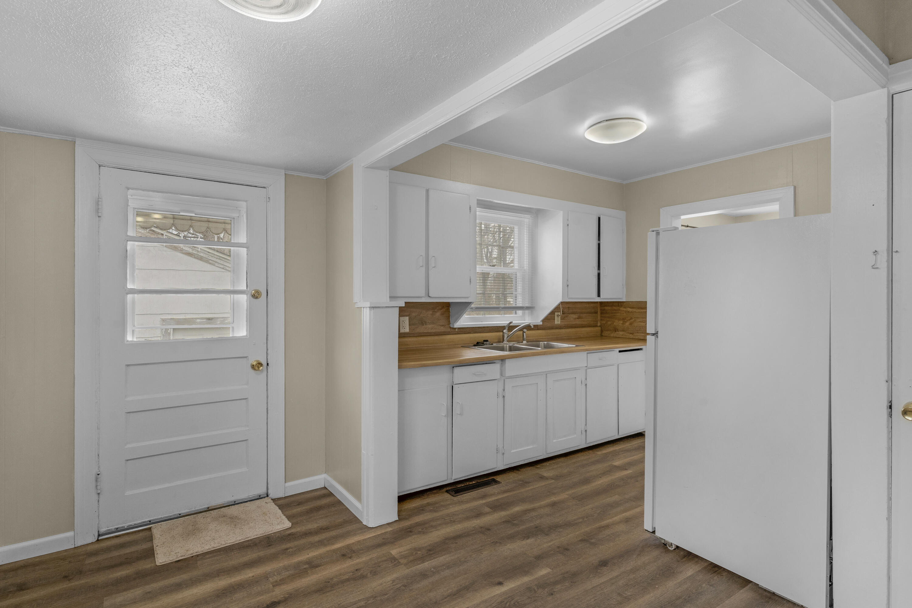 1421 East Stanford Street Property Photo 15