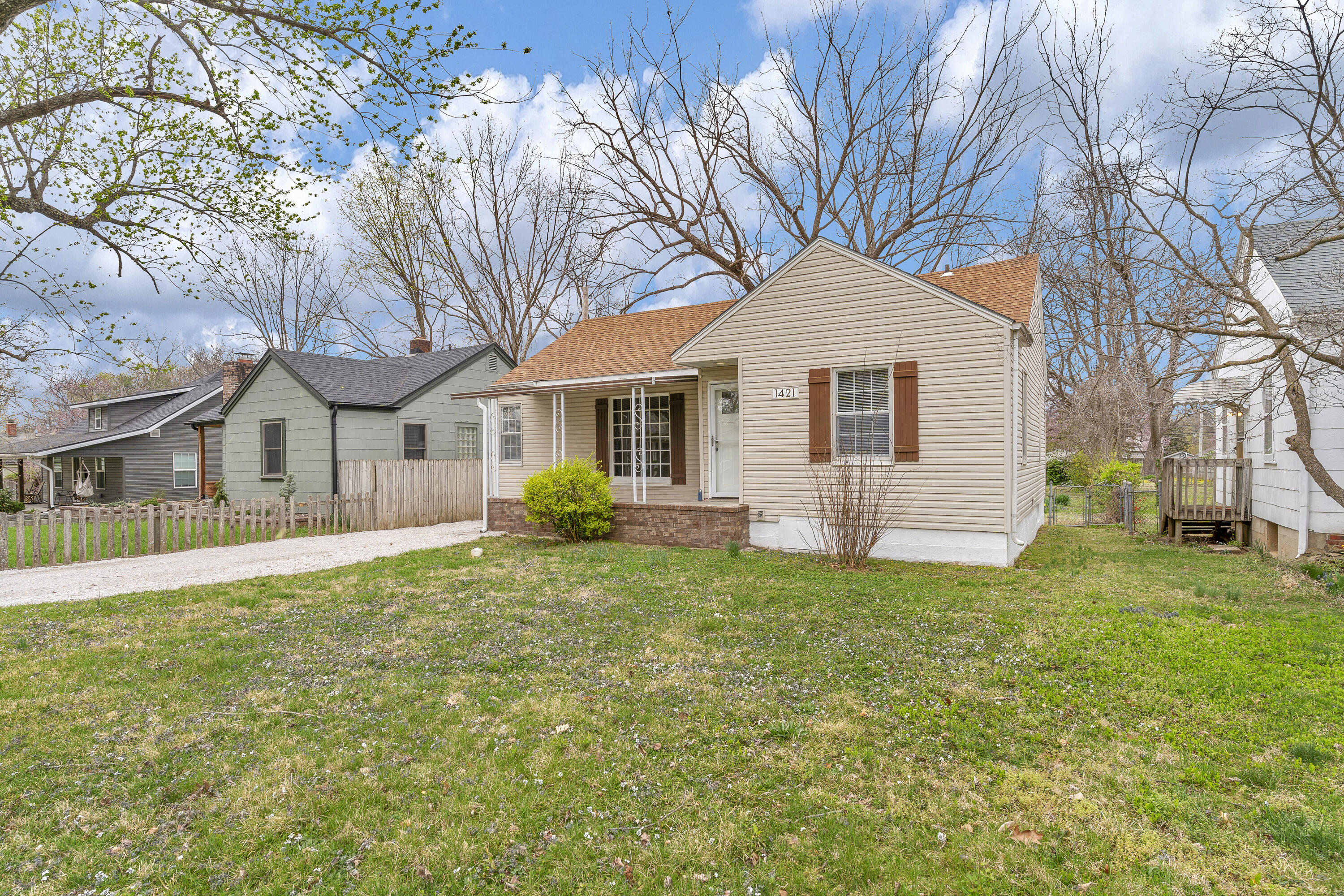 1421 East Stanford Street Property Photo 27