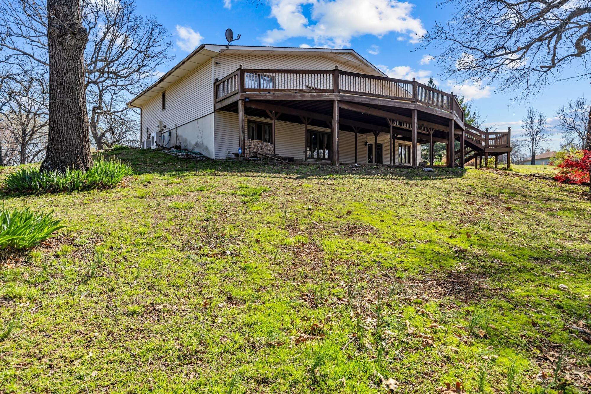 4427 Edgewood Circle Property Photo 7