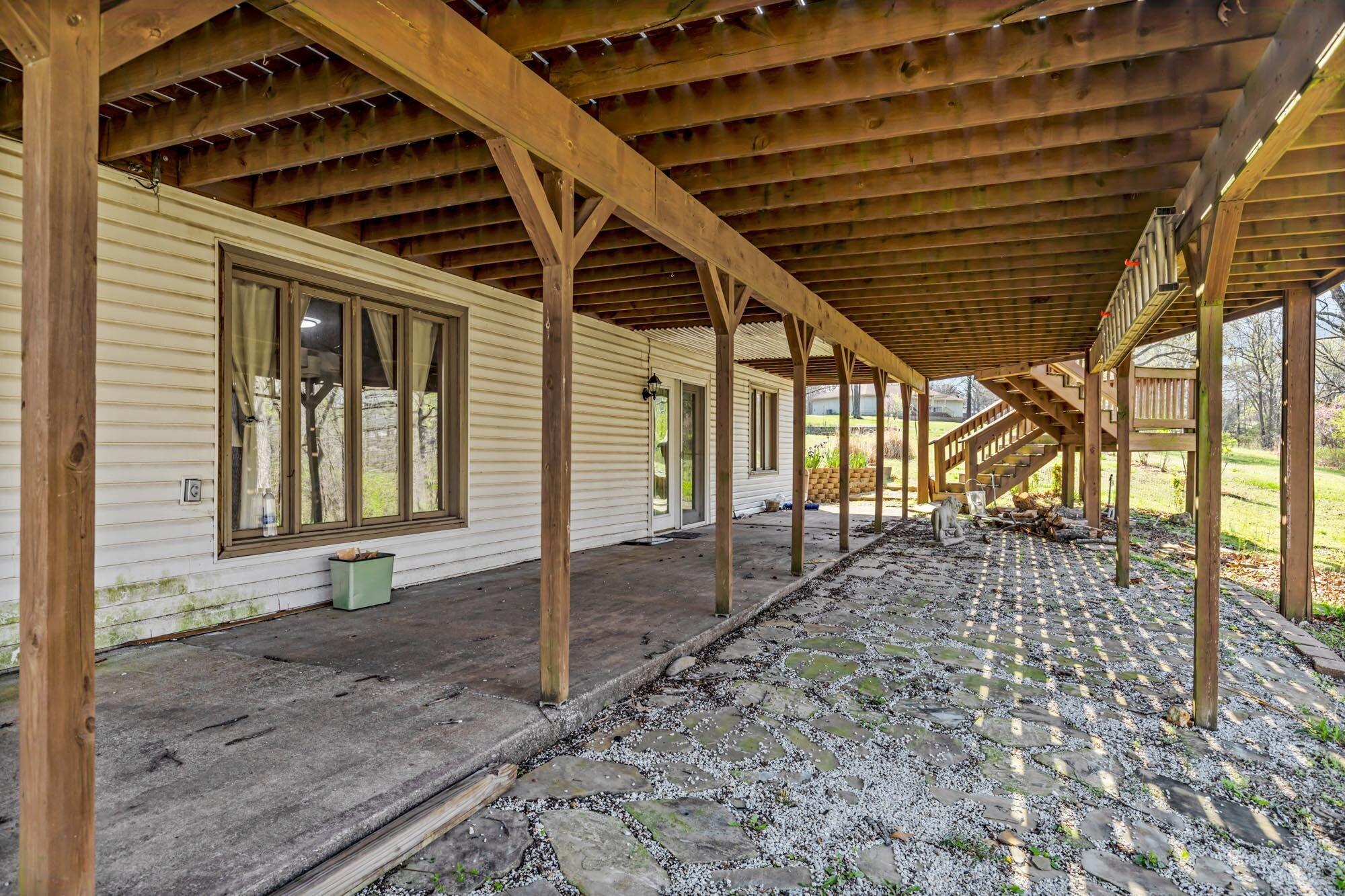 4427 Edgewood Circle Property Photo 8