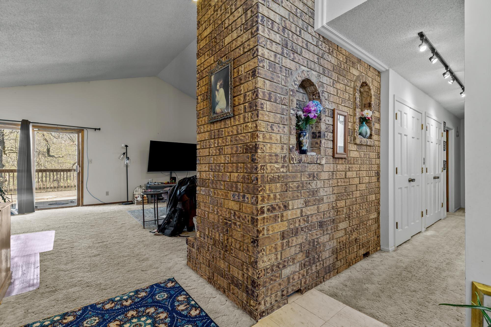 4427 Edgewood Circle Property Photo 12