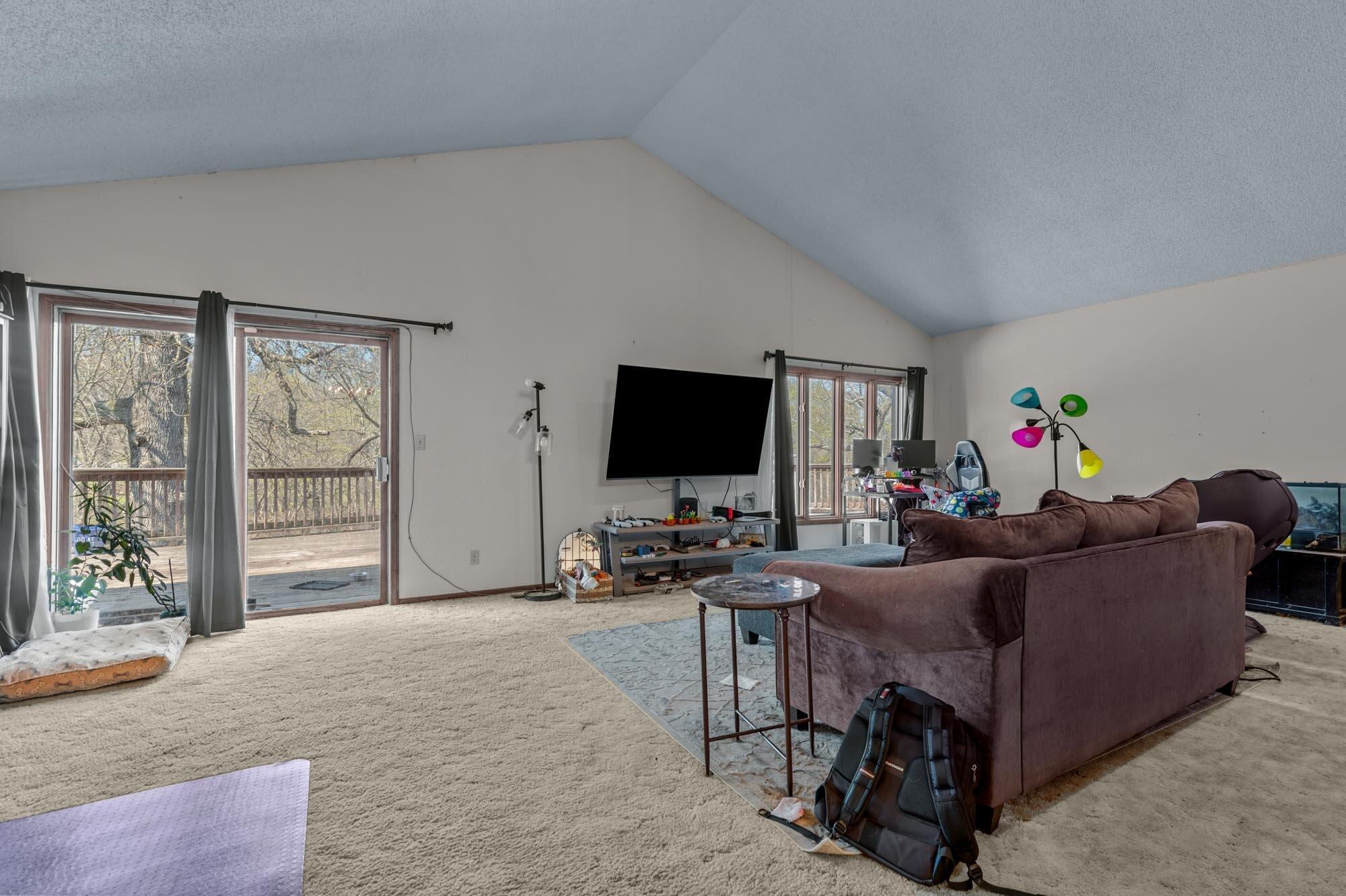 4427 Edgewood Circle Property Photo 13