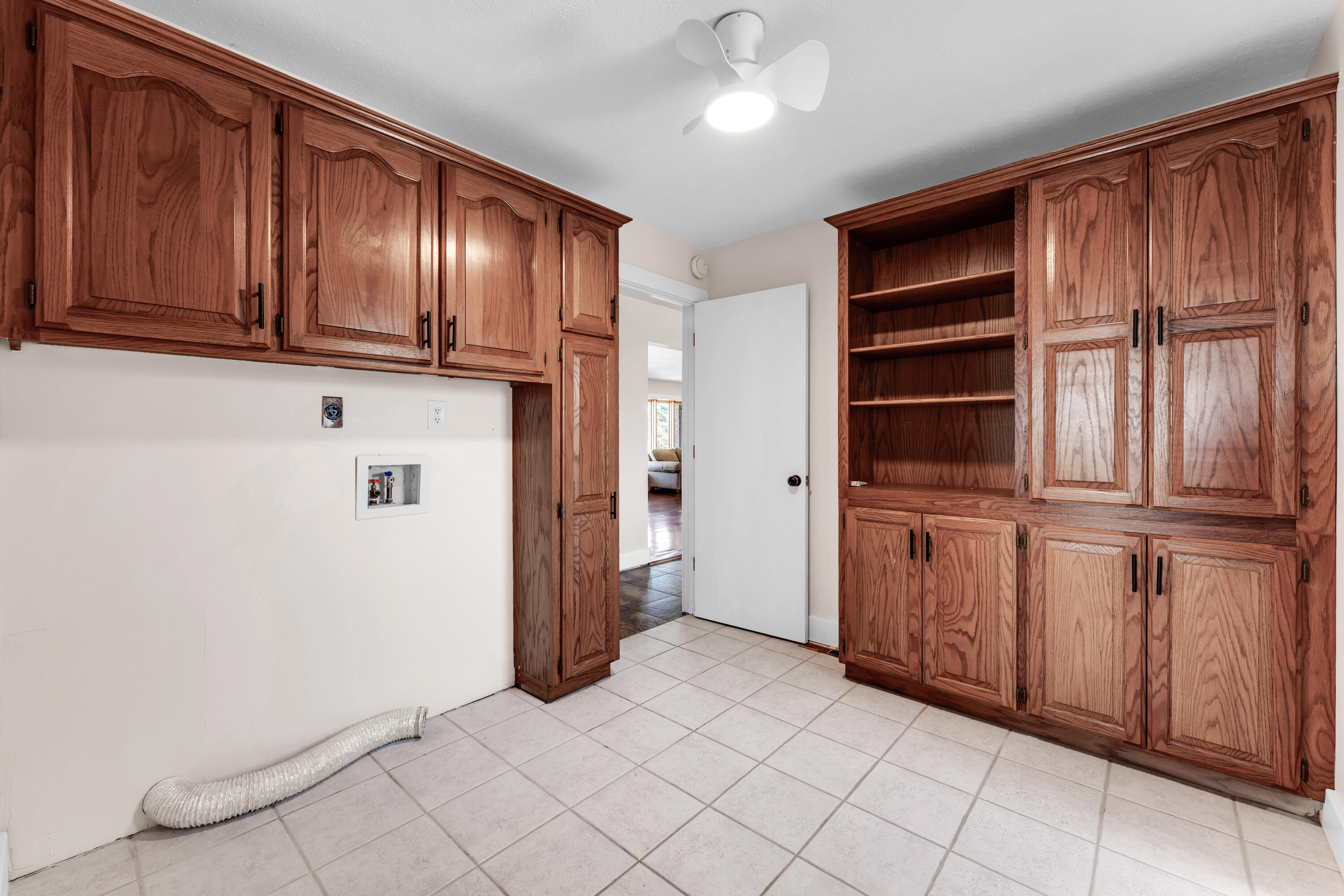 993 West Bates Drive Property Photo 37