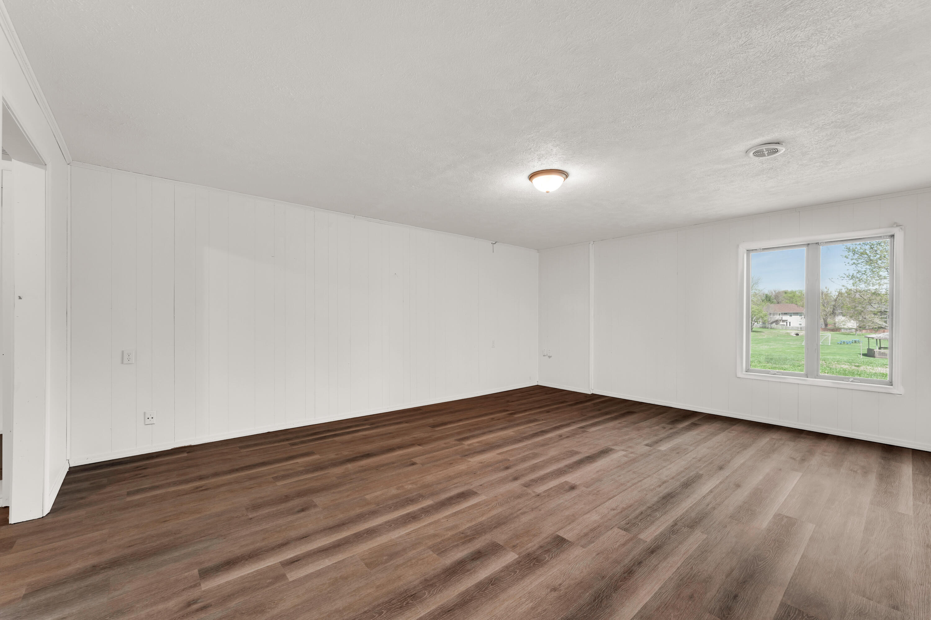 993 West Bates Drive Property Photo 51