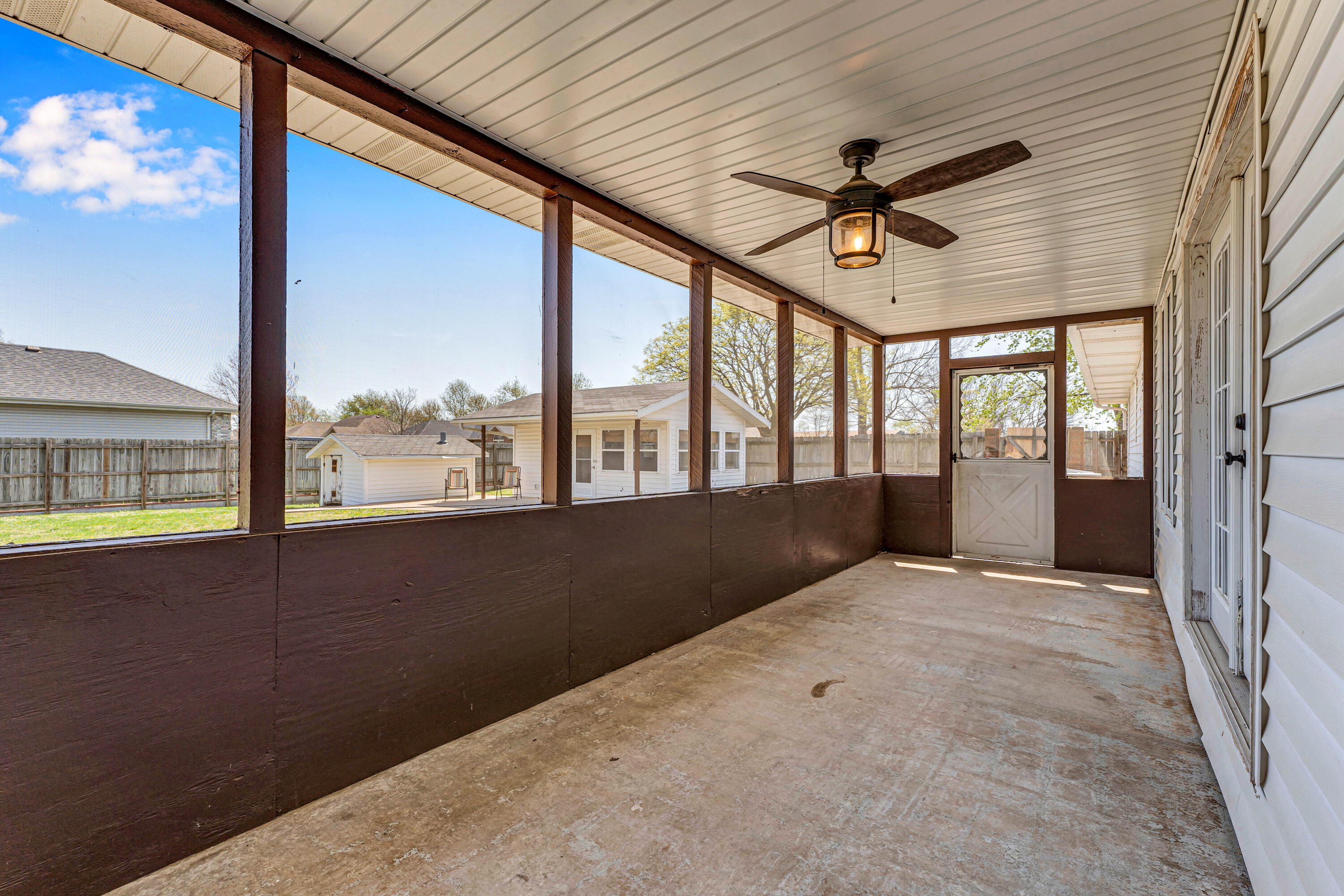 993 West Bates Drive Property Photo 60