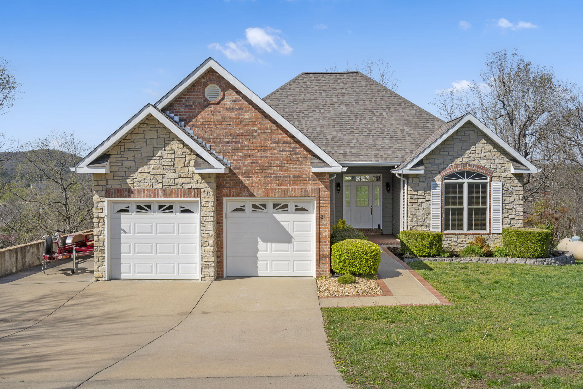 21 Tall Cedar Lane Property Photo