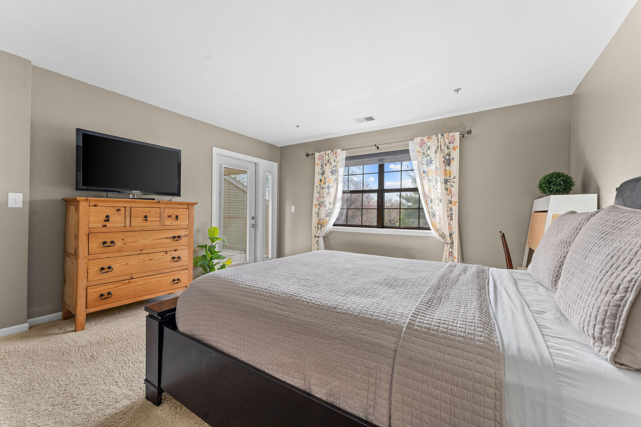 350 South Wildwood Drive Property Photo 15