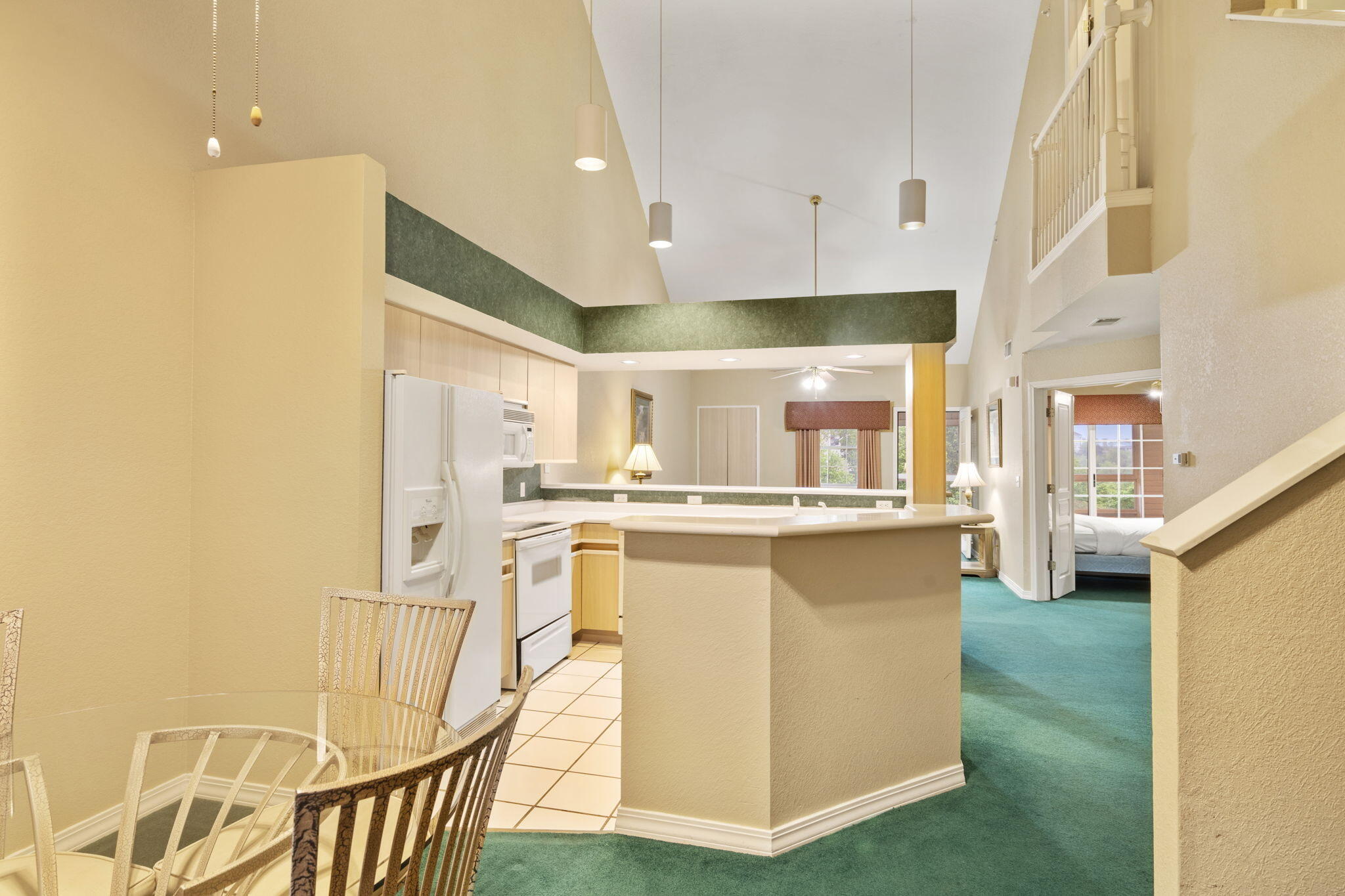 2800 Green Mountain Drive Property Photo 7