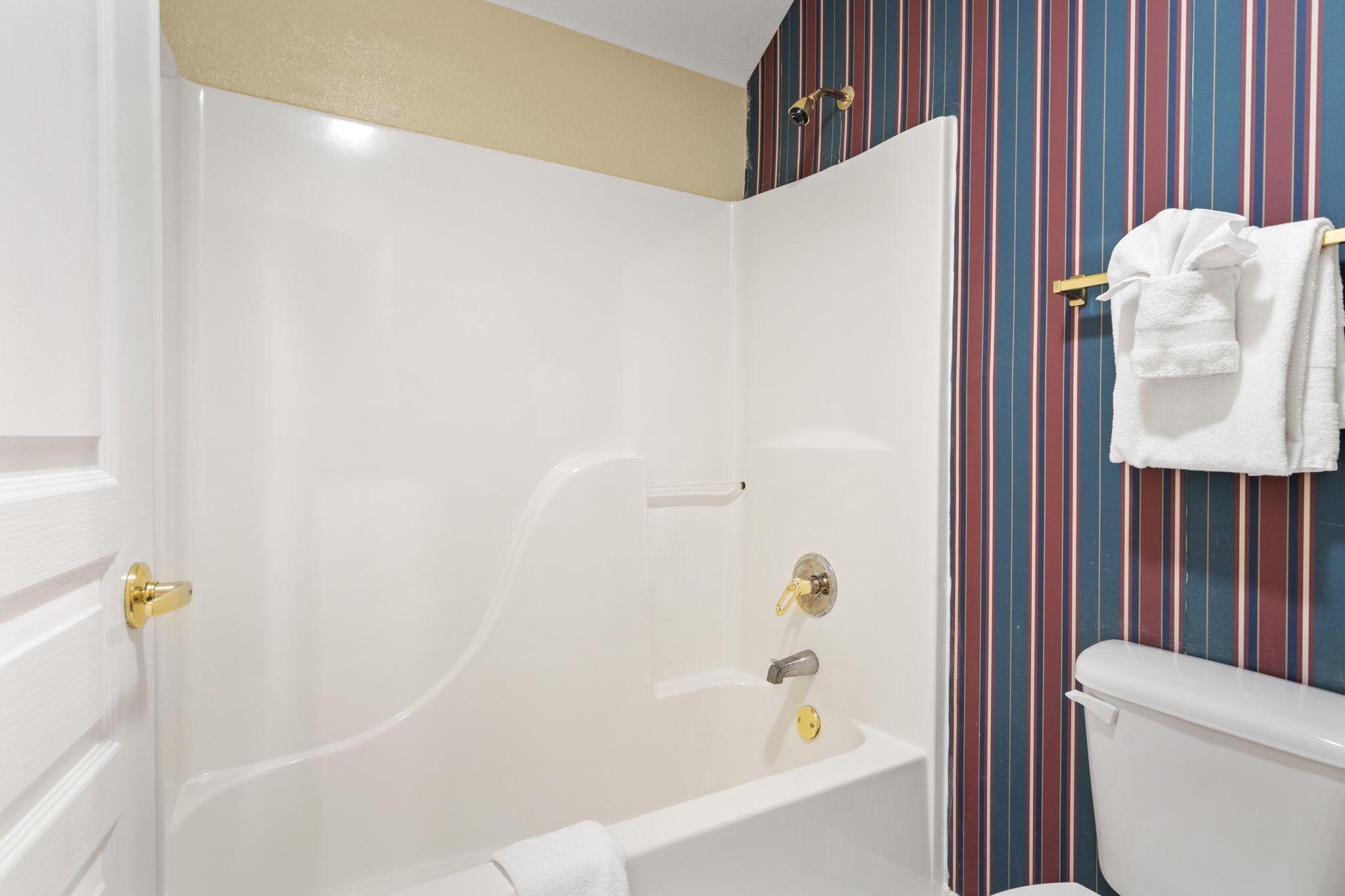 2800 Green Mountain Drive Property Photo 22