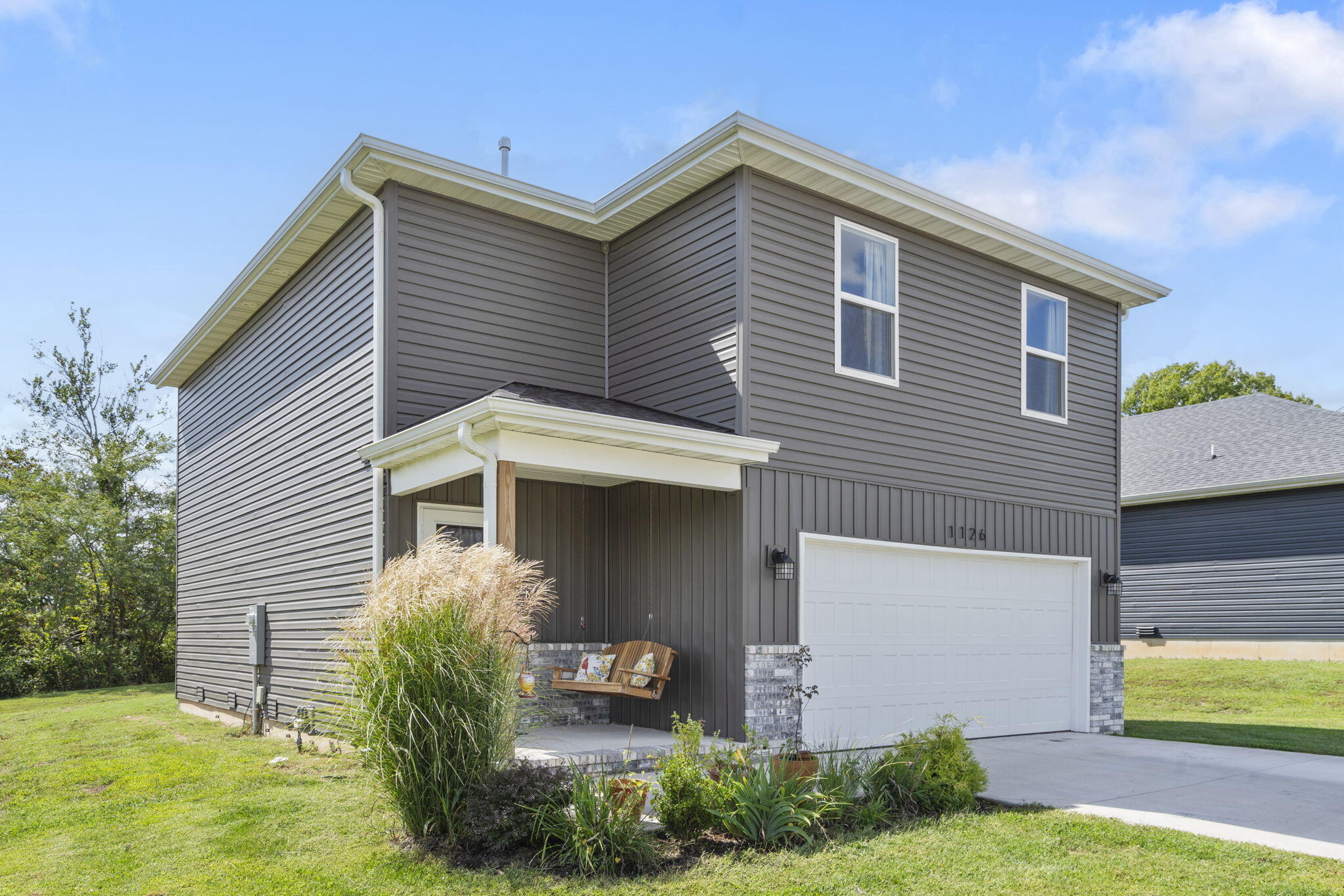 1126 Buffalo Court Property Photo 2