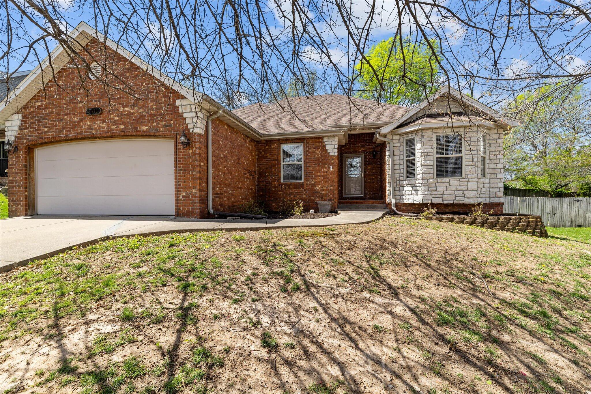 5709 South Fox Hollow Avenue Property Photo 1