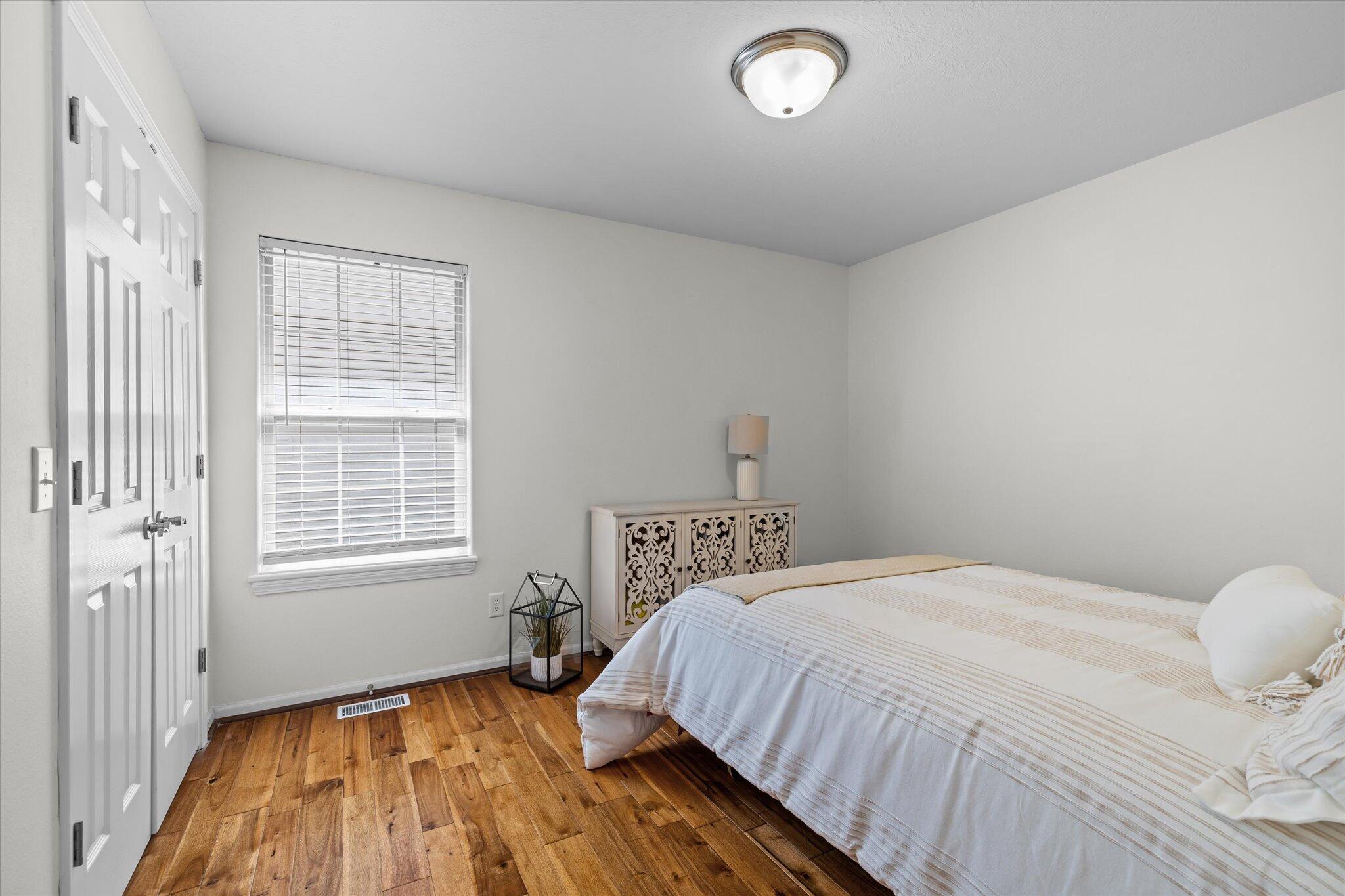 5709 South Fox Hollow Avenue Property Photo 19