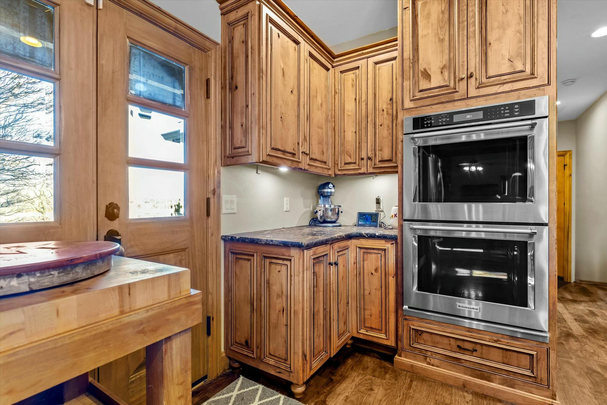 2573 South Farm Rd 219 Property Photo 17