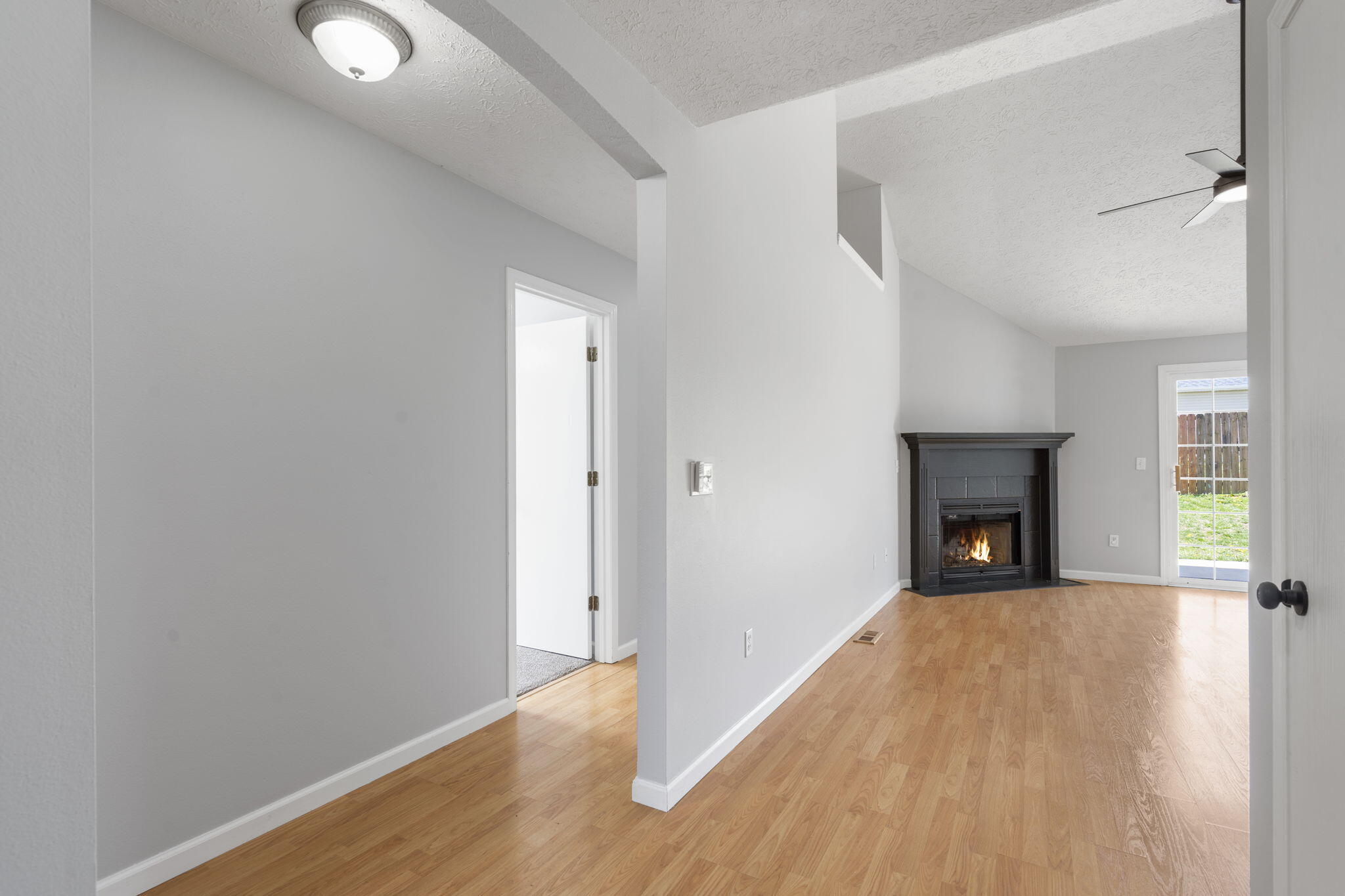 422 West White Ash Road Property Photo 5