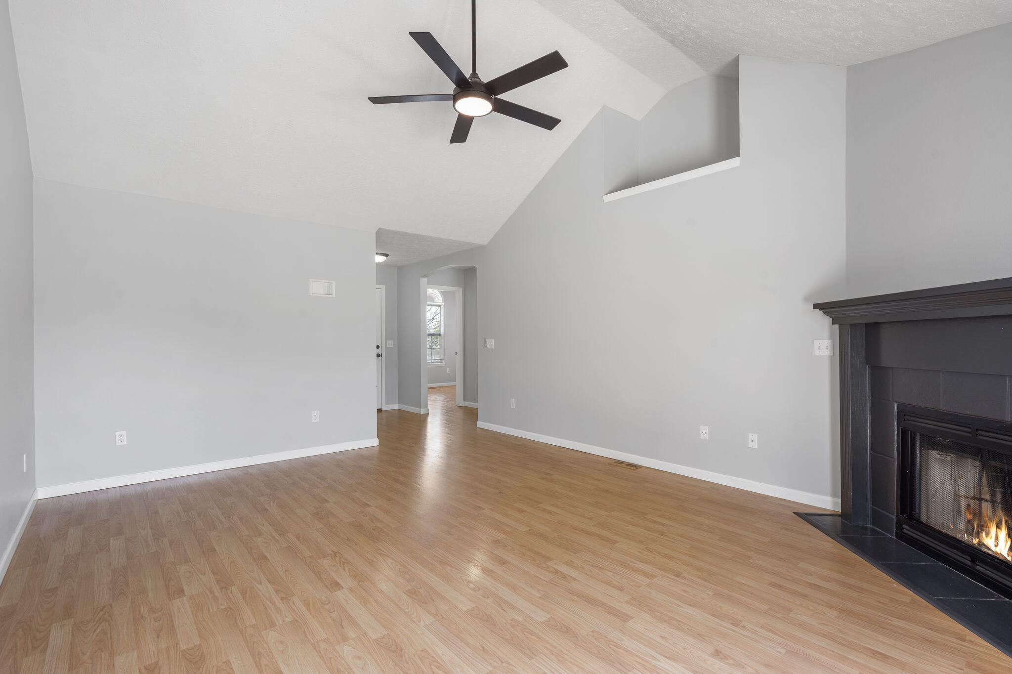 422 West White Ash Road Property Photo 9