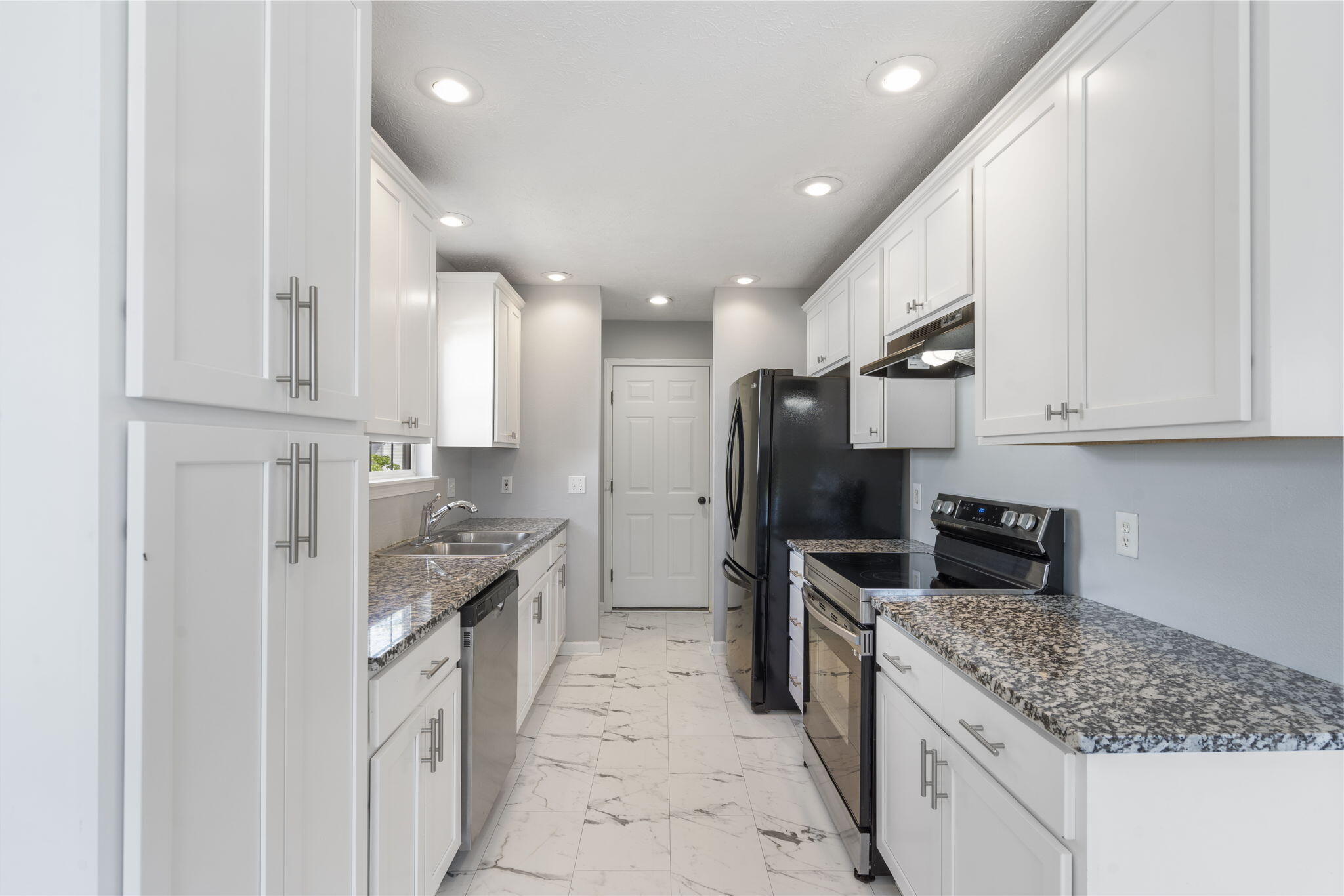 422 West White Ash Road Property Photo 13