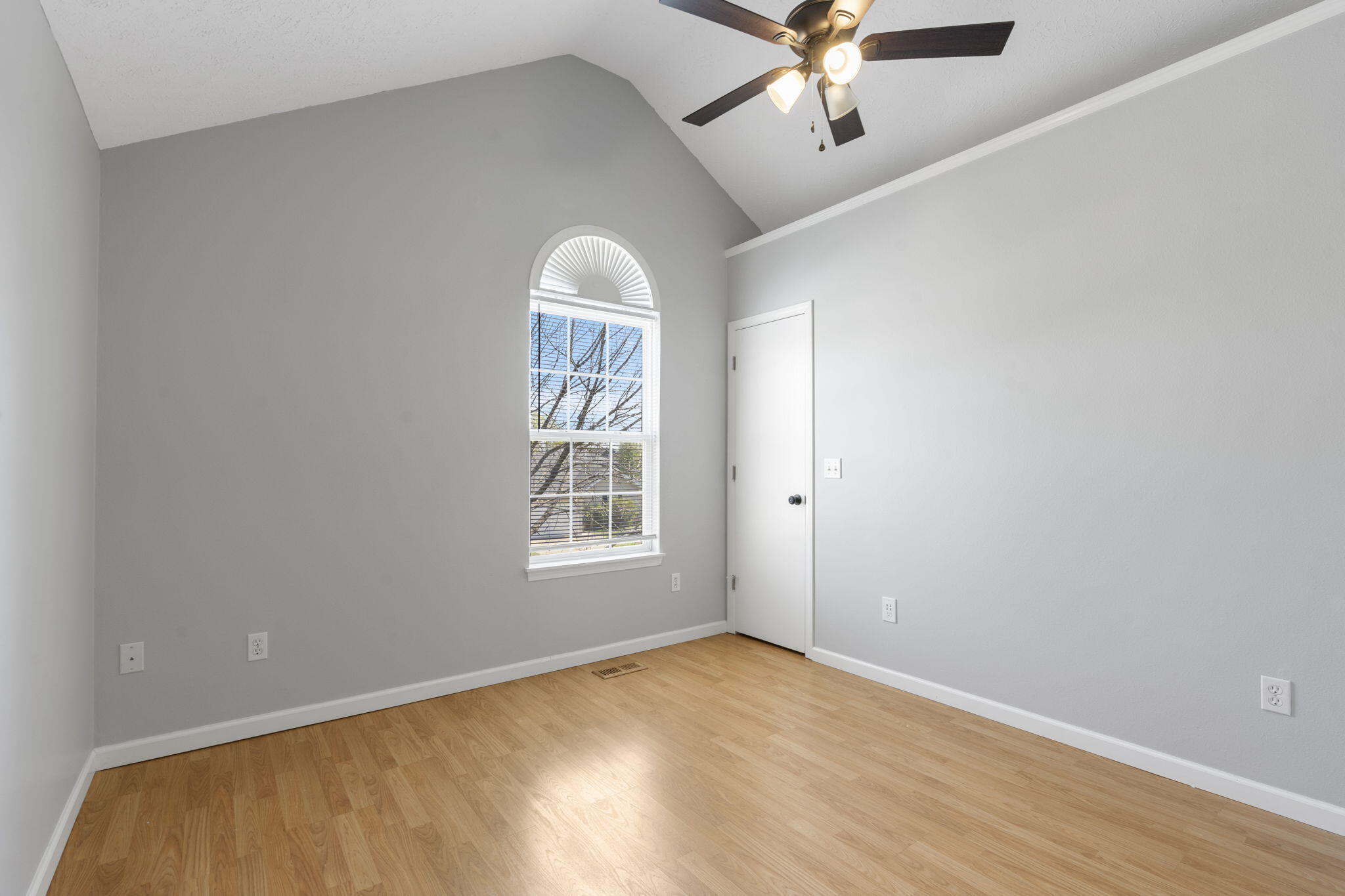 422 West White Ash Road Property Photo 17