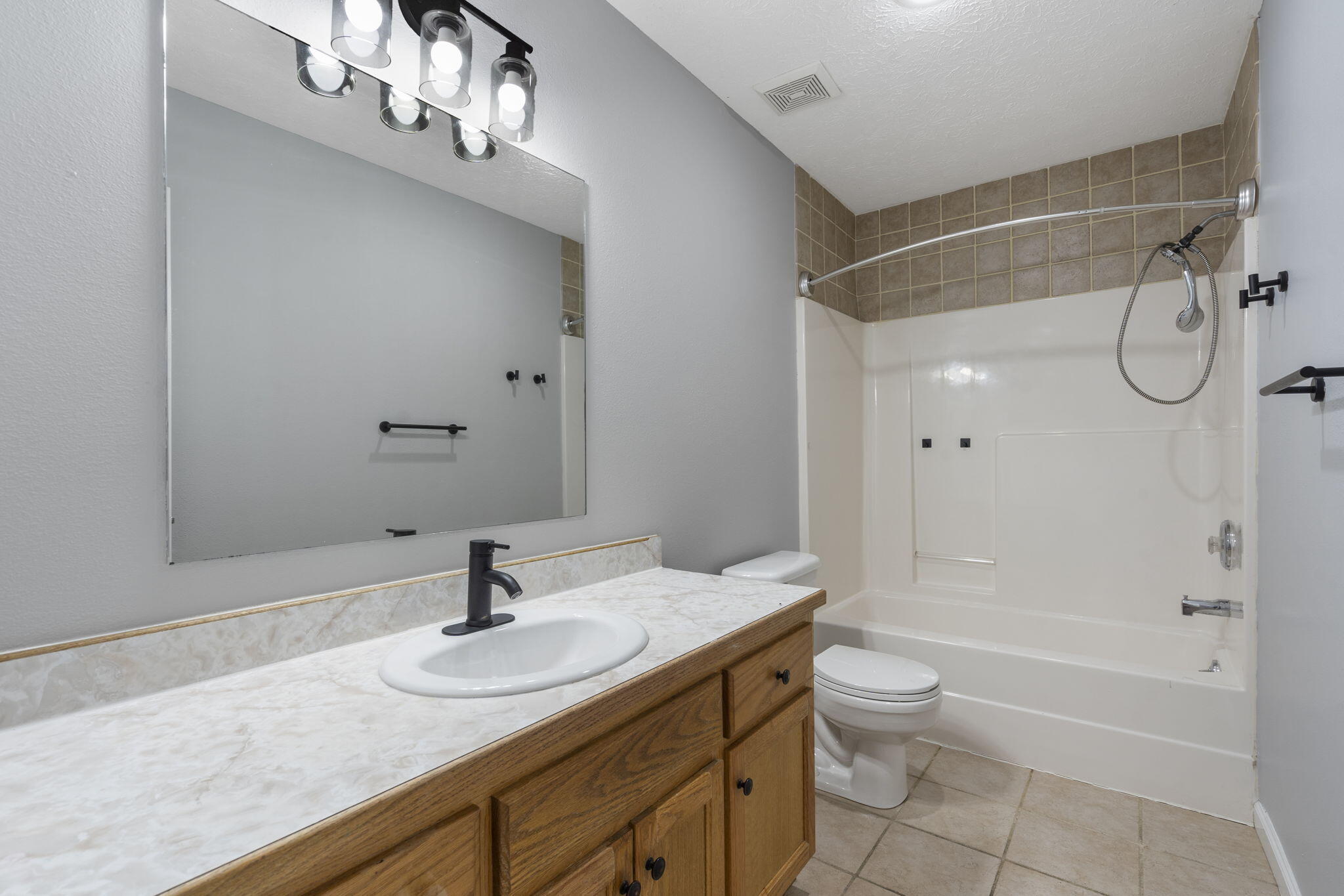 422 West White Ash Road Property Photo 19