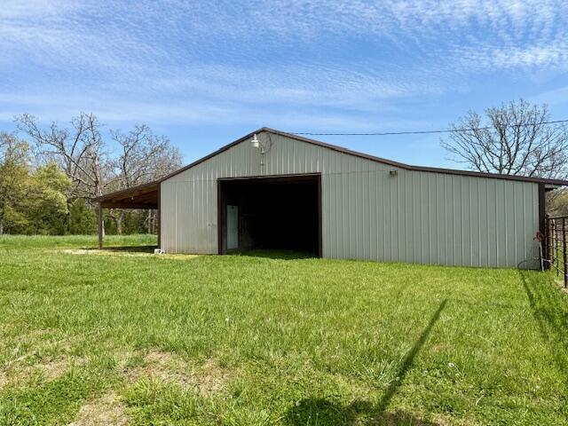 611 County Road 107 Property Photo 29