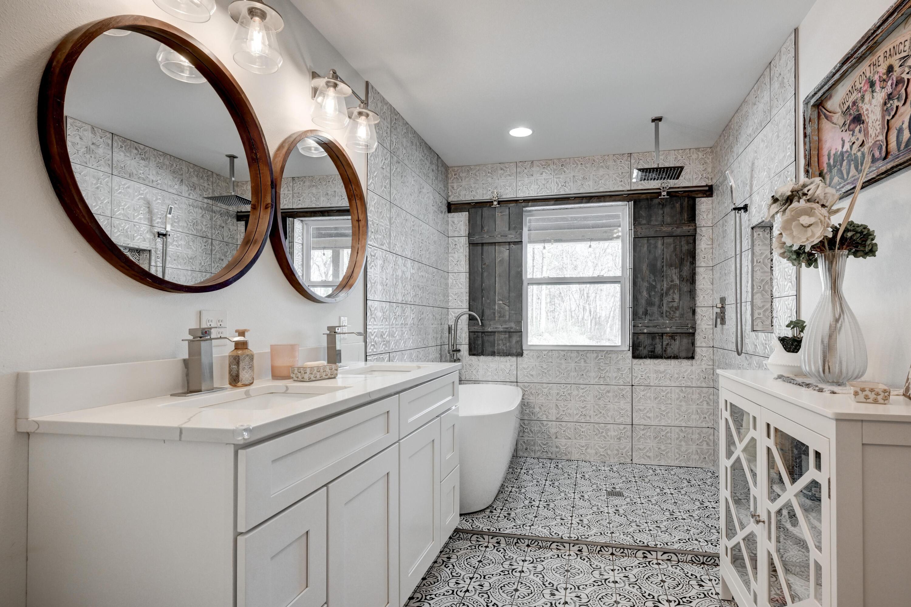 17075 Highway H Property Photo 18