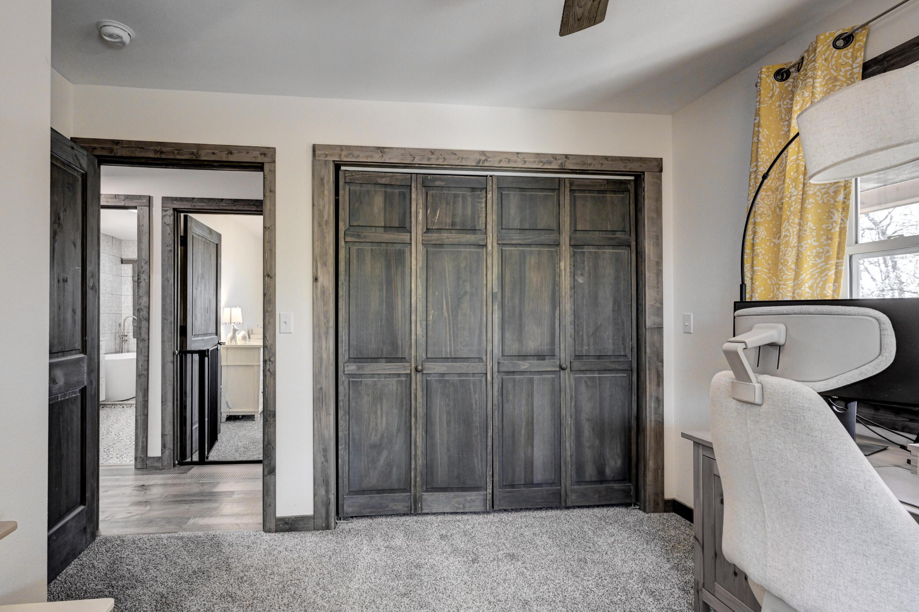 17075 Highway H Property Photo 26