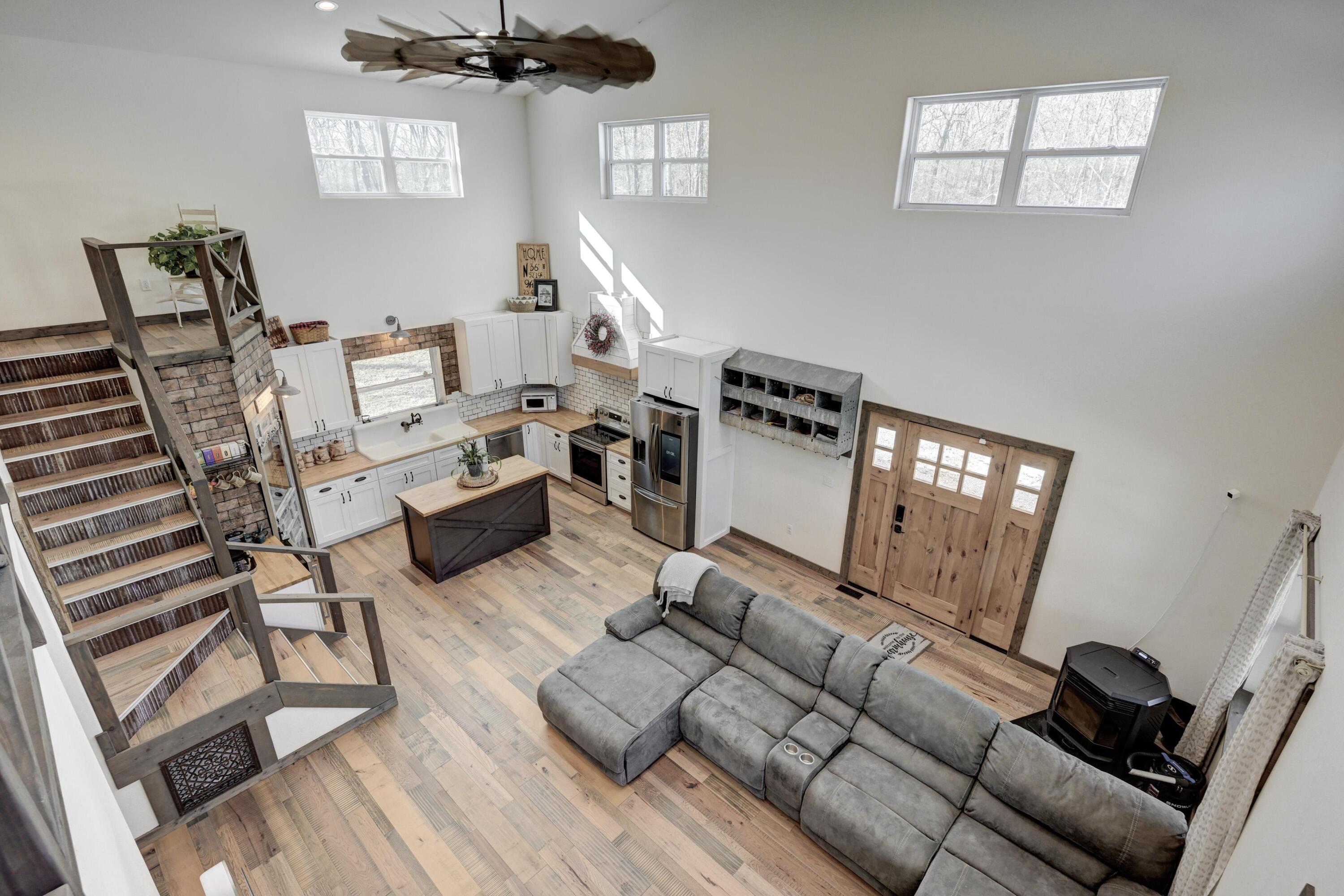 17075 Highway H Property Photo 40