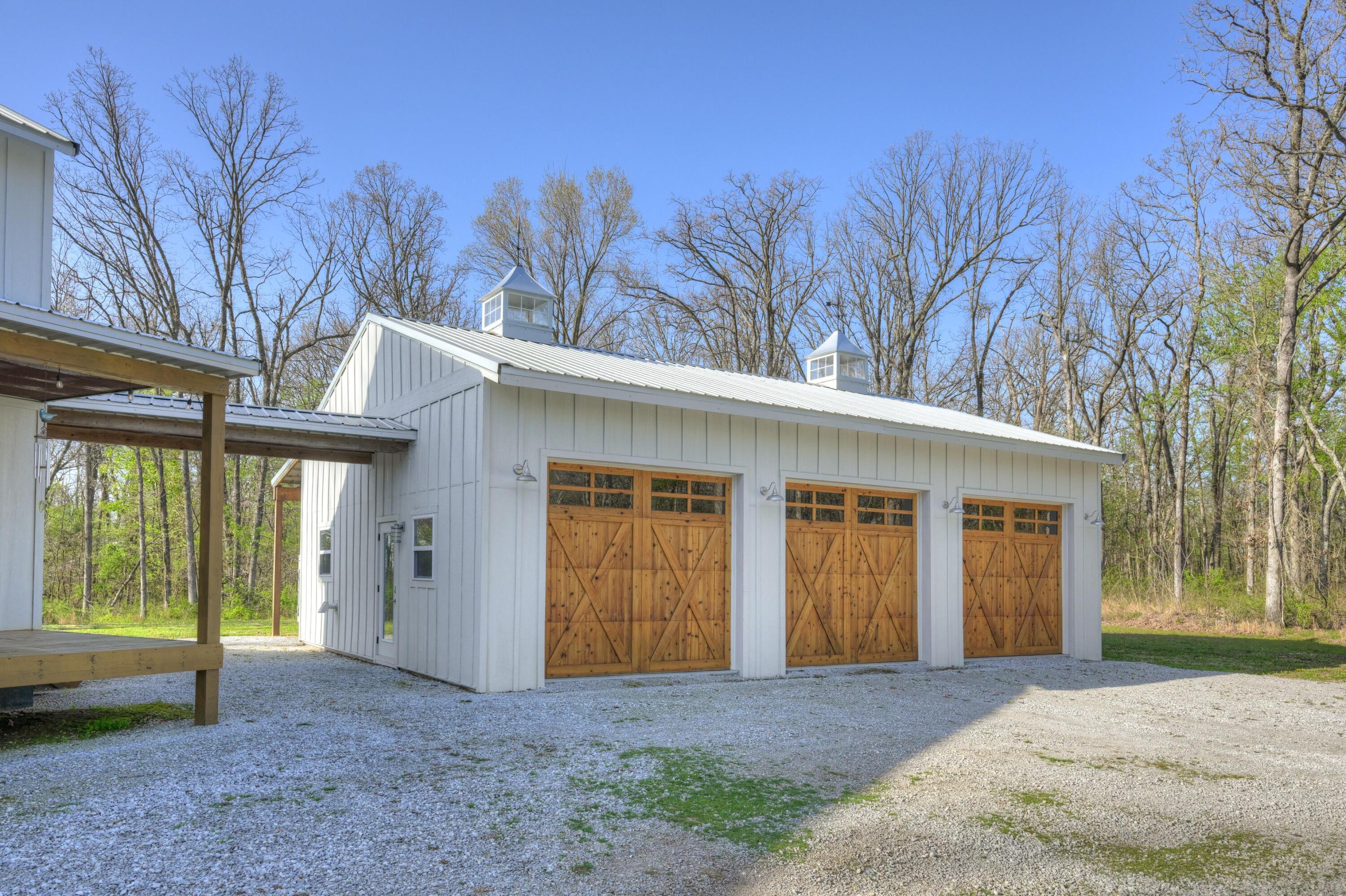 17075 Highway H Property Photo 43