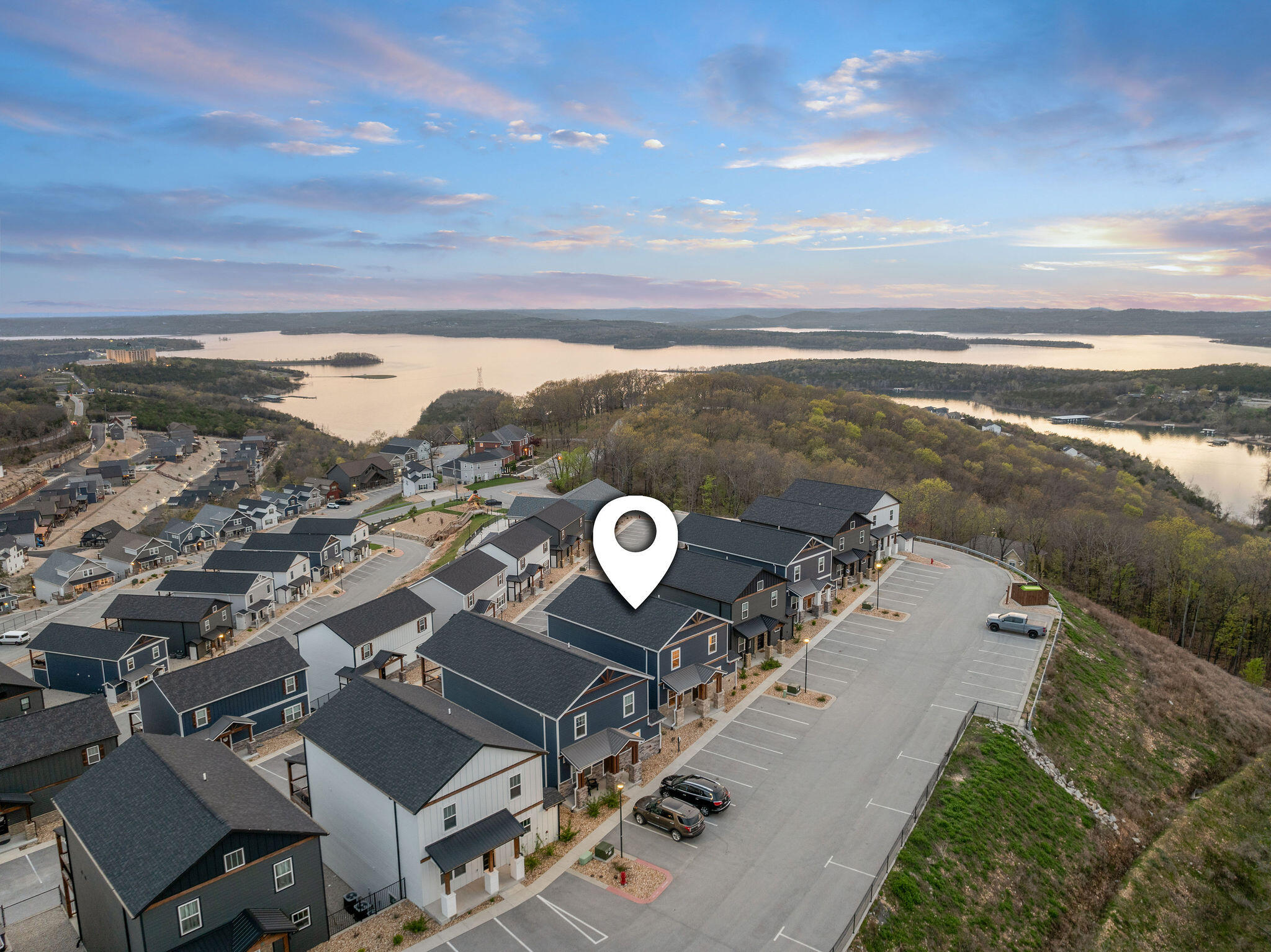 224 Chateau Mountain Hilltop Way Property Photo 8