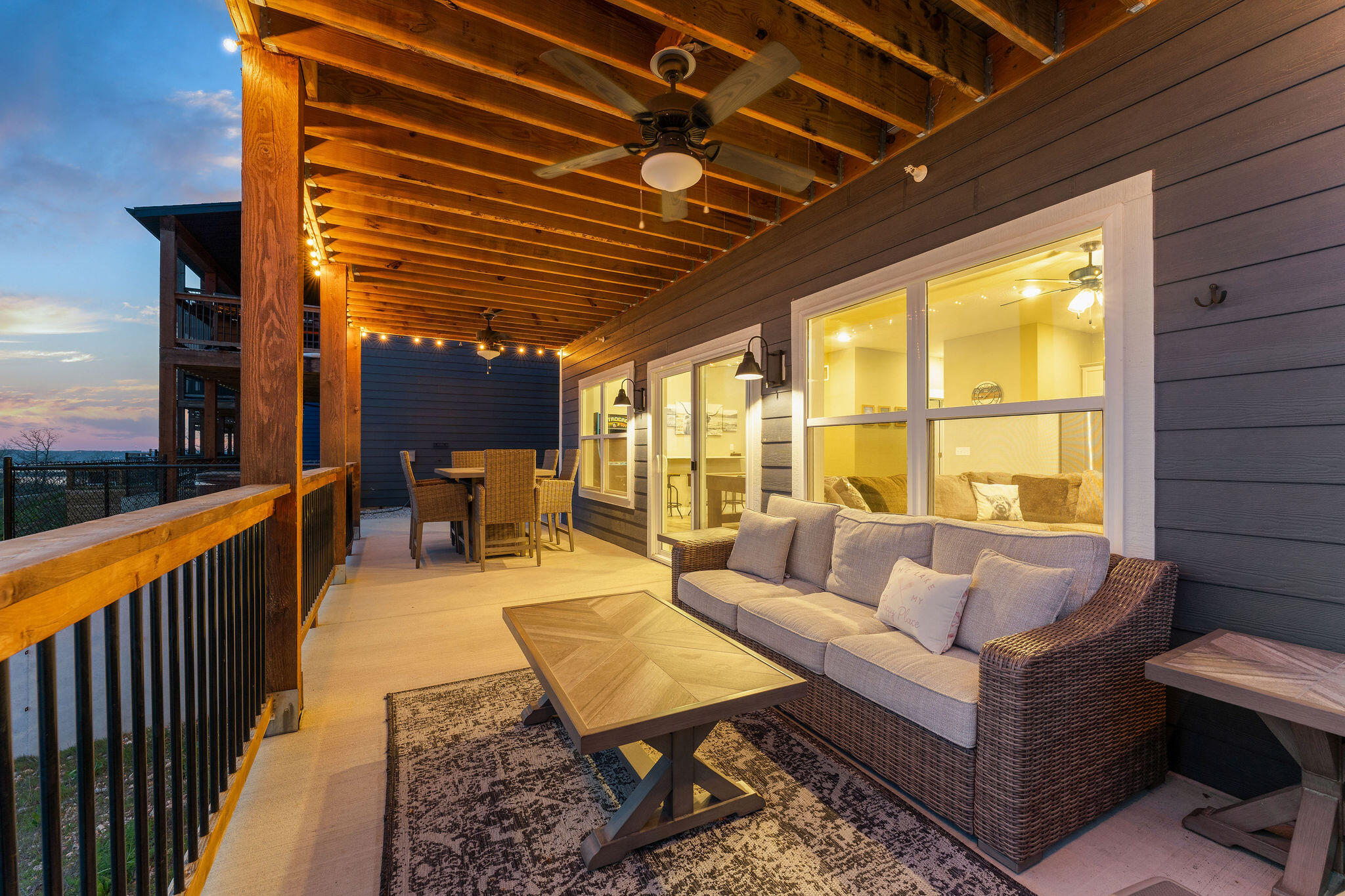 224 Chateau Mountain Hilltop Way Property Photo 12