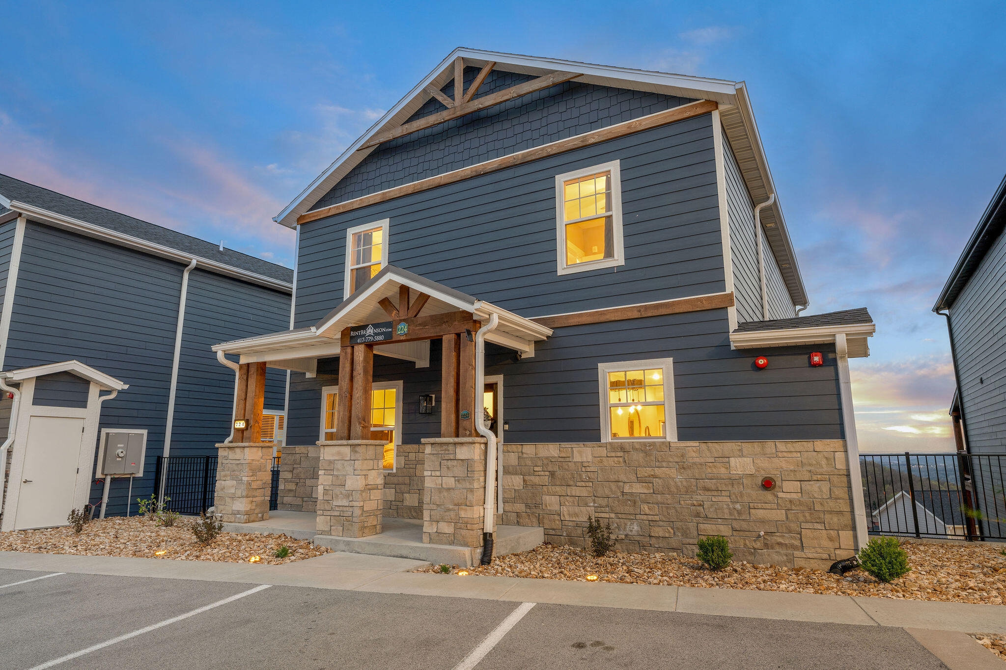 224 Chateau Mountain Hilltop Way Property Photo 14