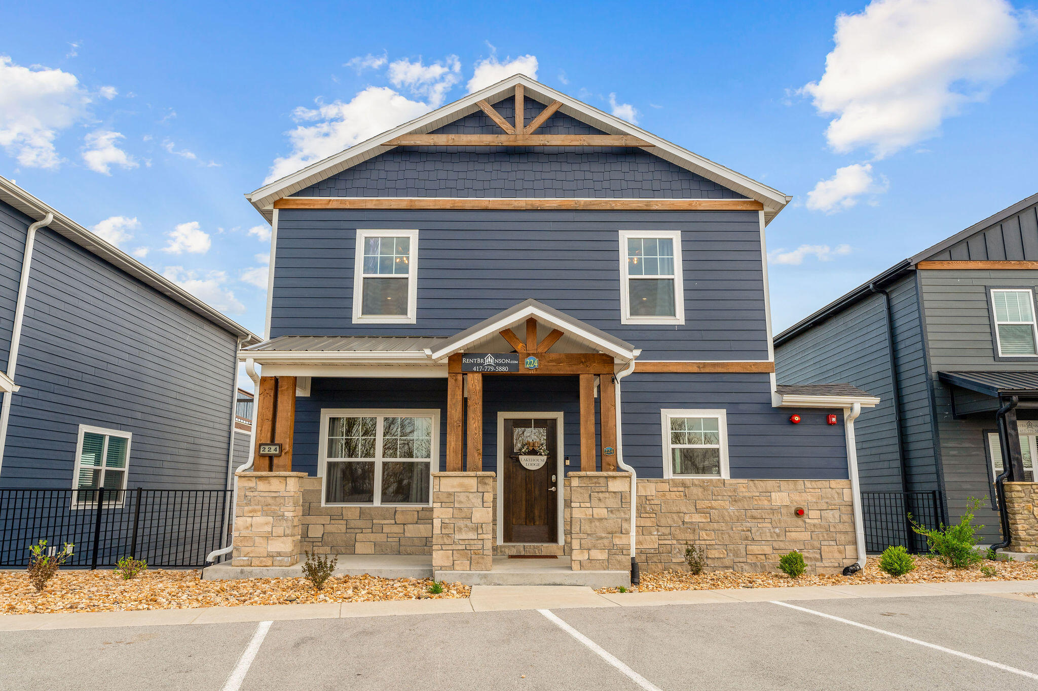 224 Chateau Mountain Hilltop Way Property Photo 17