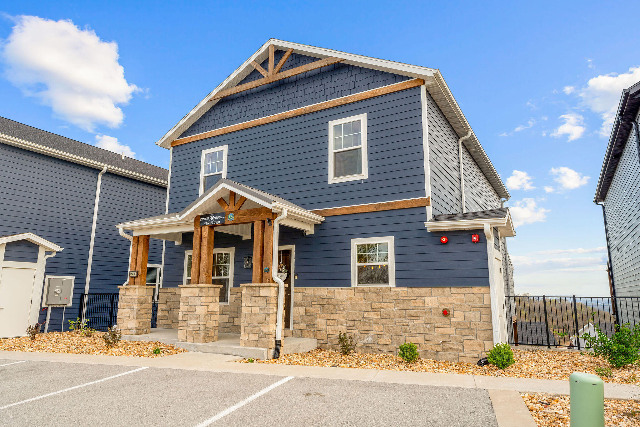 224 Chateau Mountain Hilltop Way Property Photo 18