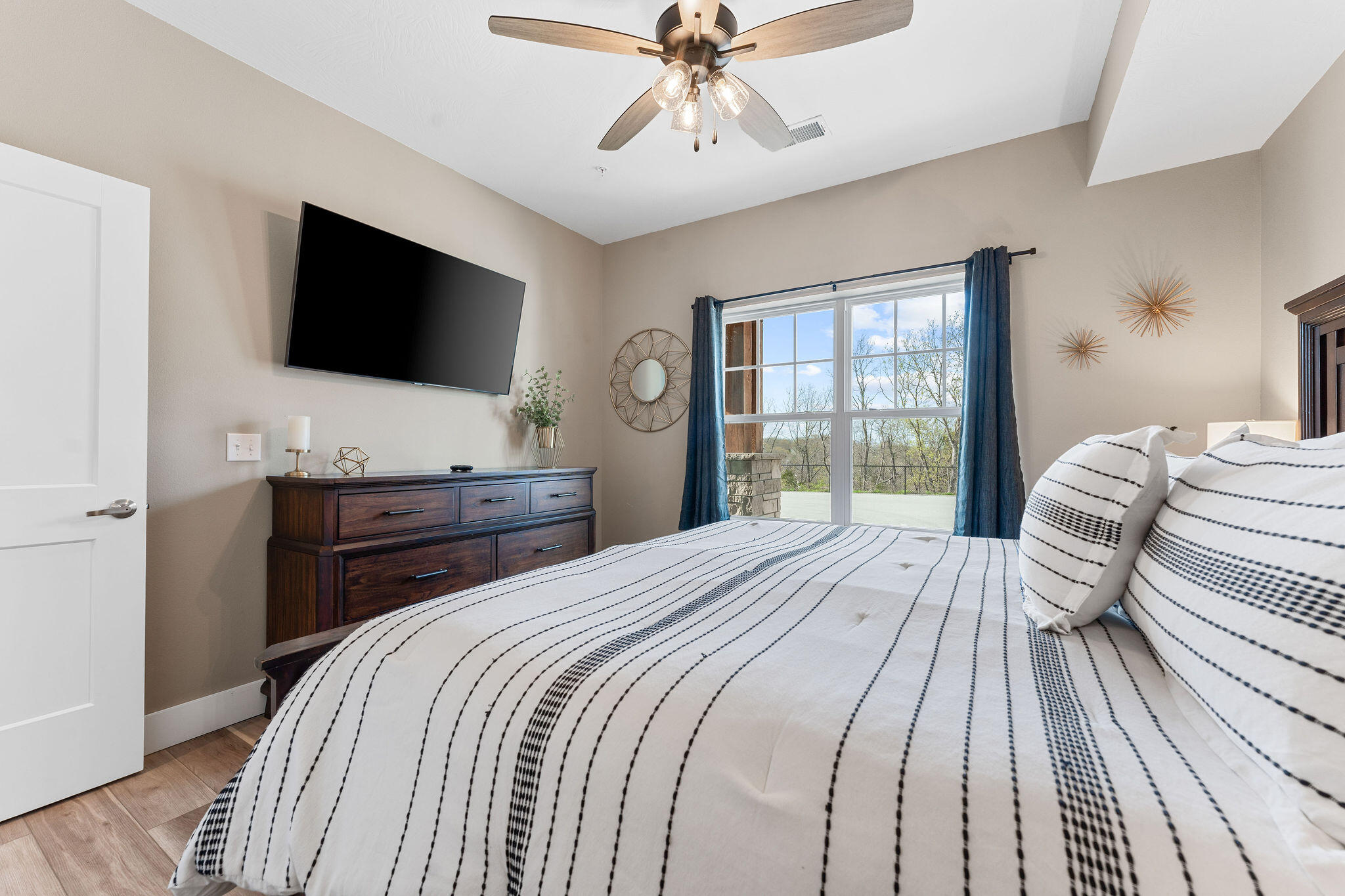 224 Chateau Mountain Hilltop Way Property Photo 24