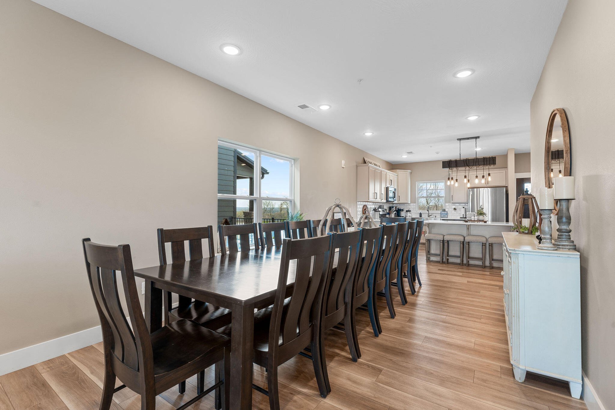 224 Chateau Mountain Hilltop Way Property Photo 29