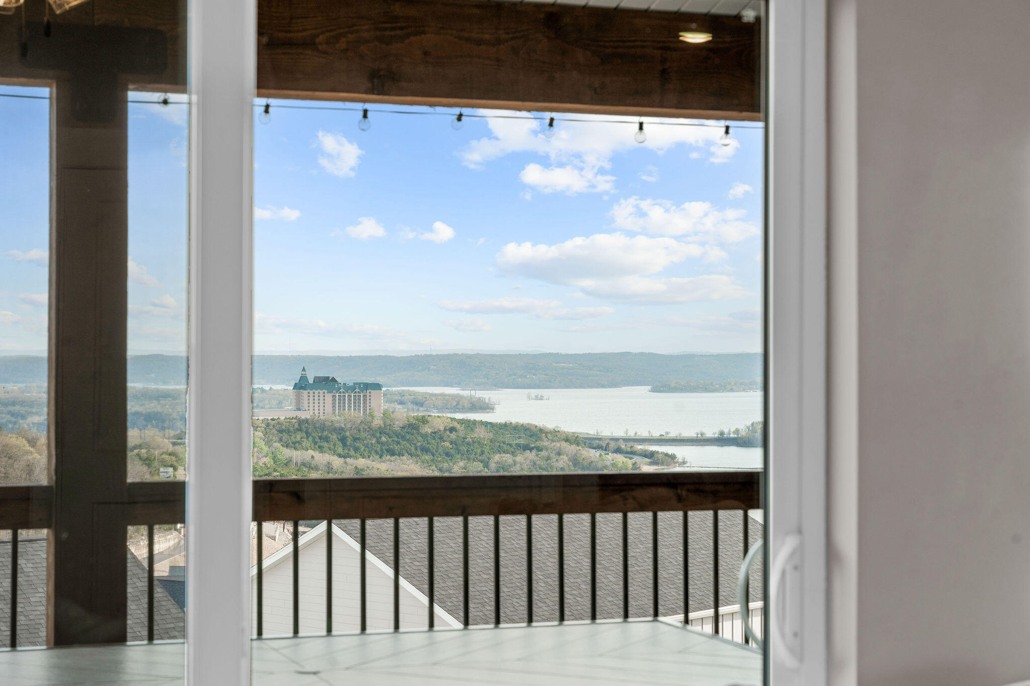 224 Chateau Mountain Hilltop Way Property Photo 38