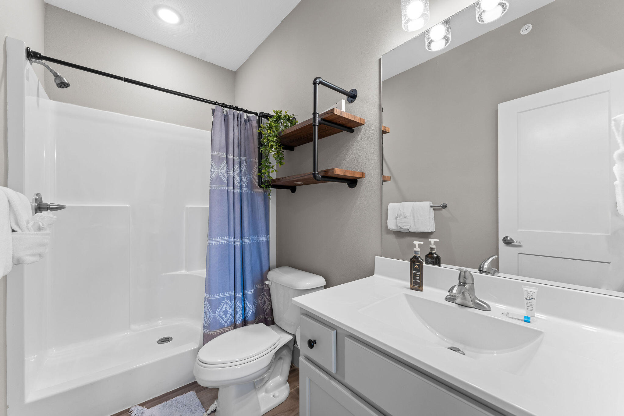 224 Chateau Mountain Hilltop Way Property Photo 53