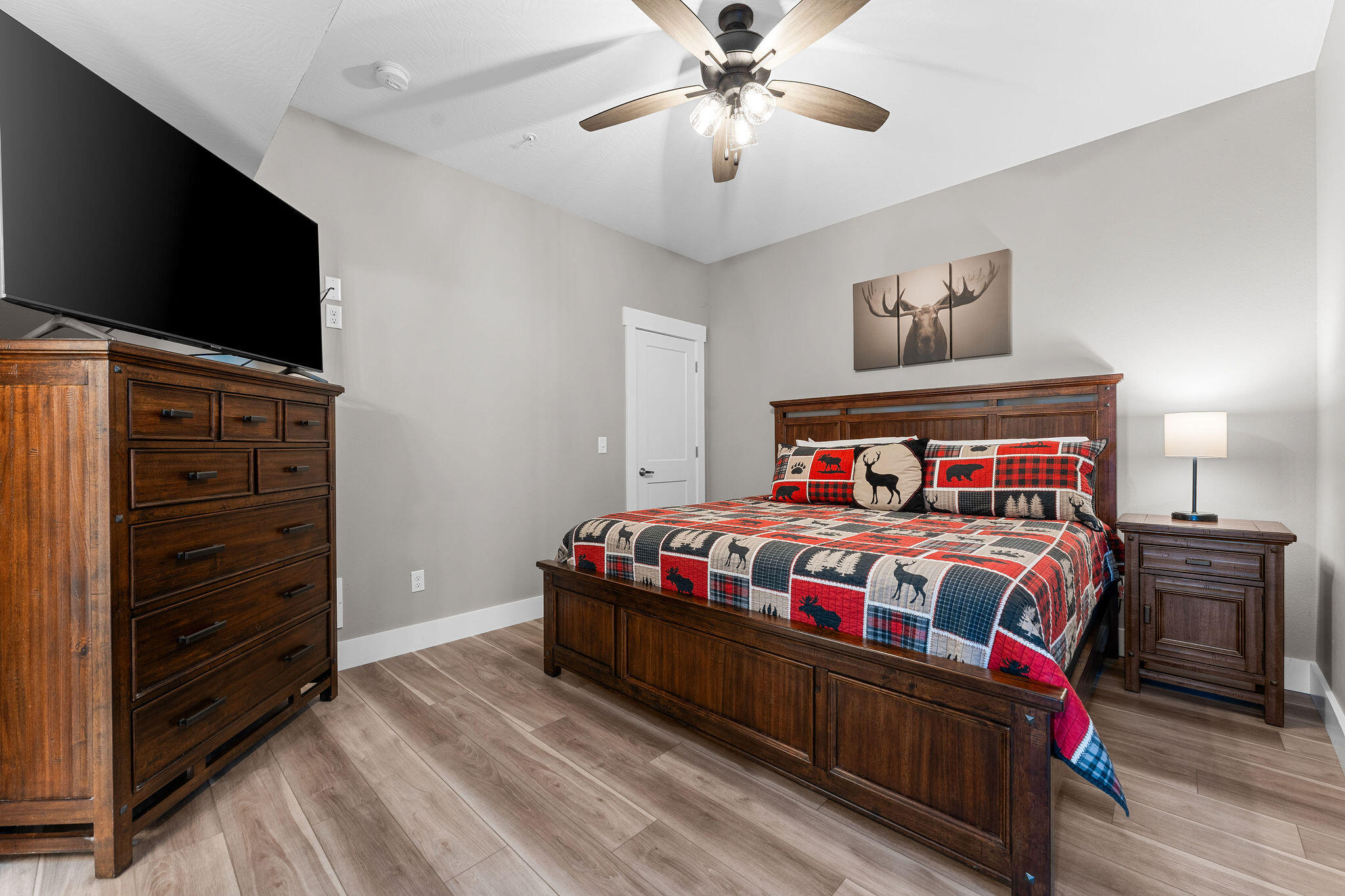 224 Chateau Mountain Hilltop Way Property Photo 60