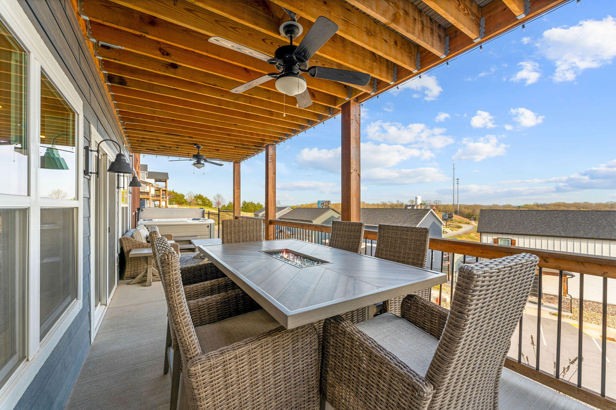 224 Chateau Mountain Hilltop Way Property Photo 74