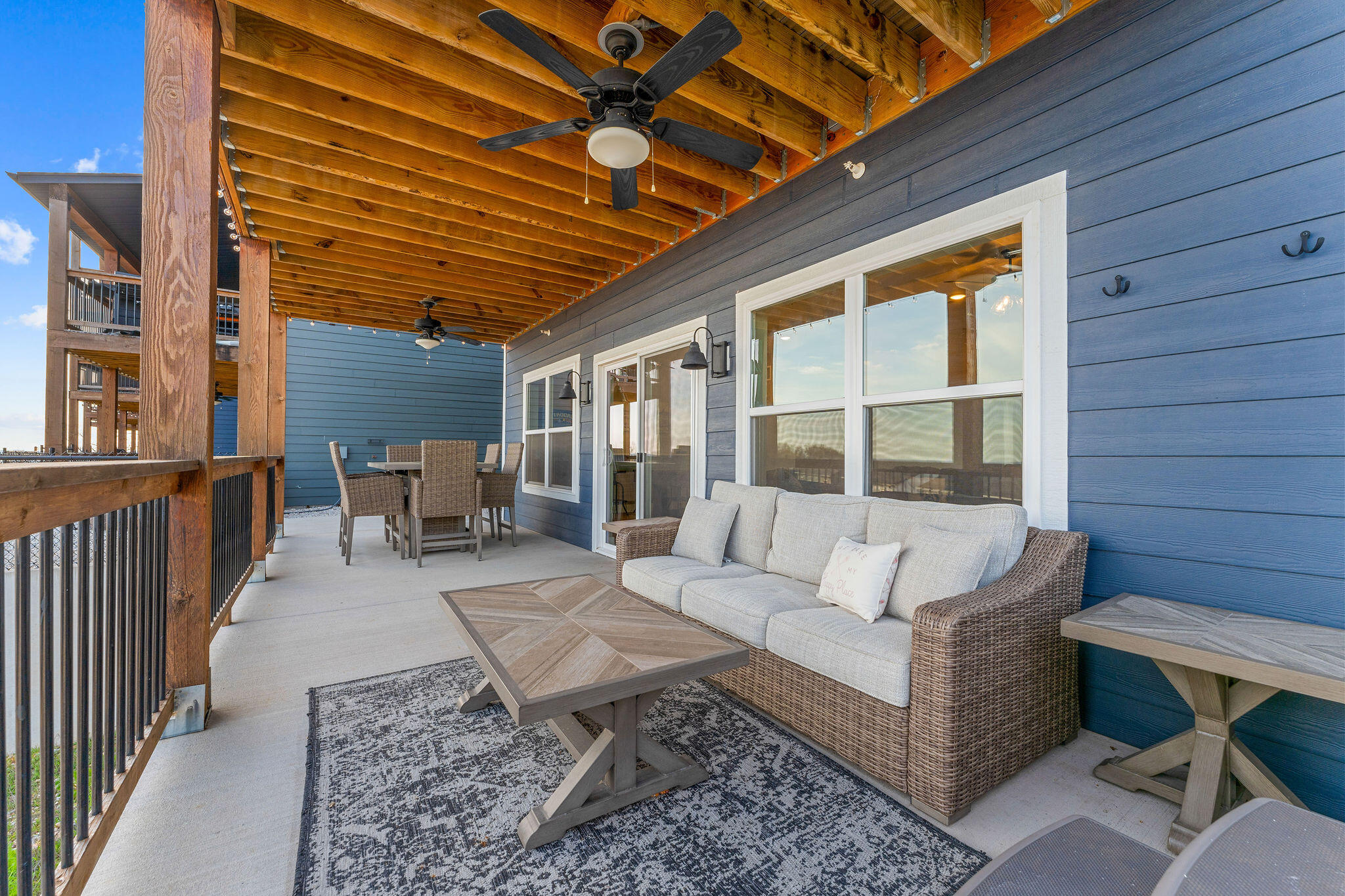 224 Chateau Mountain Hilltop Way Property Photo 79