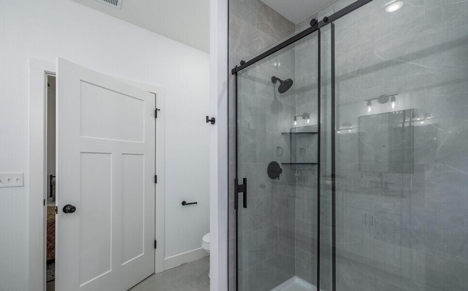 1043 North Blake Avenue Property Photo 17