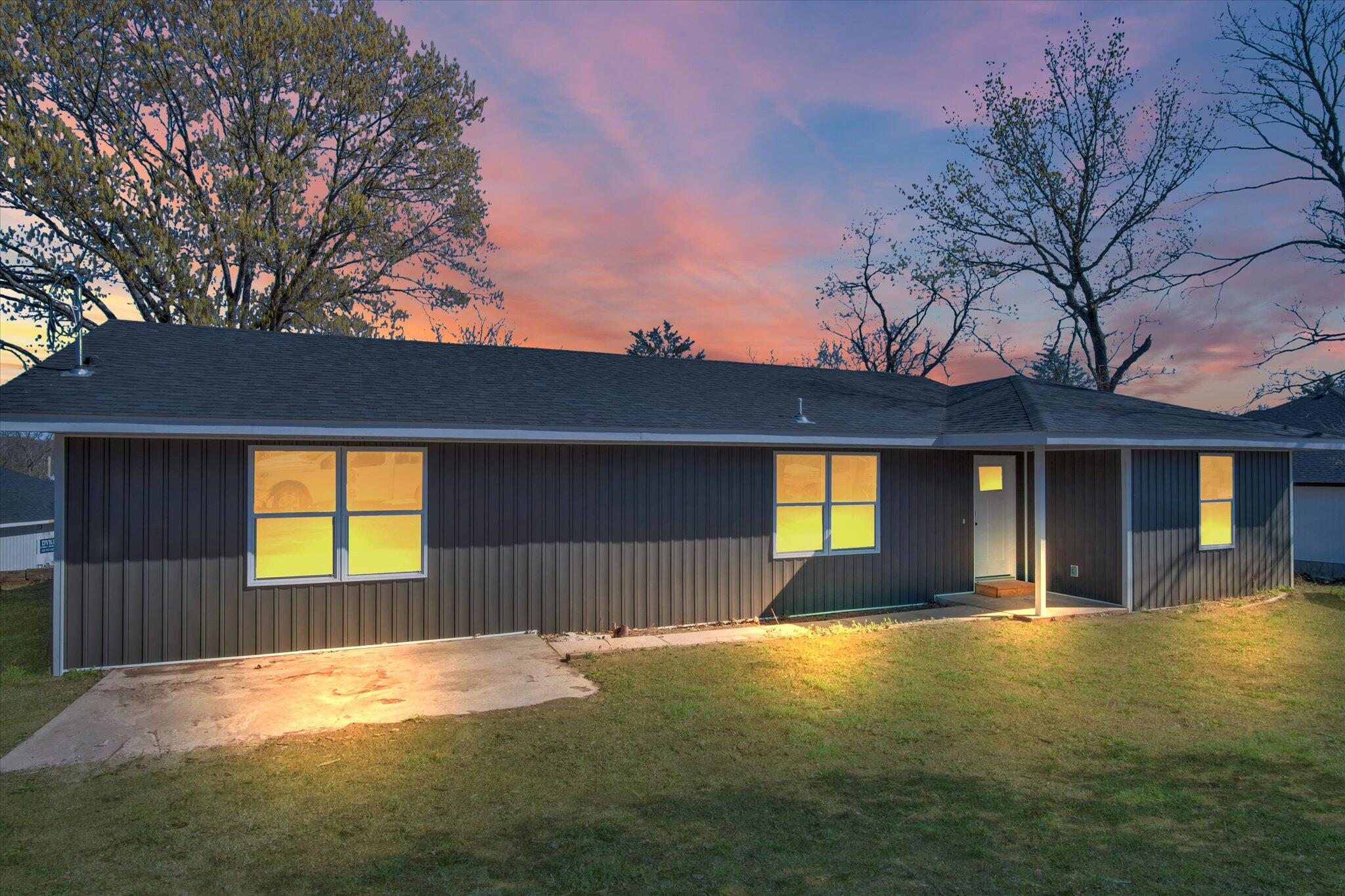 137 Pinewood Drive Property Photo