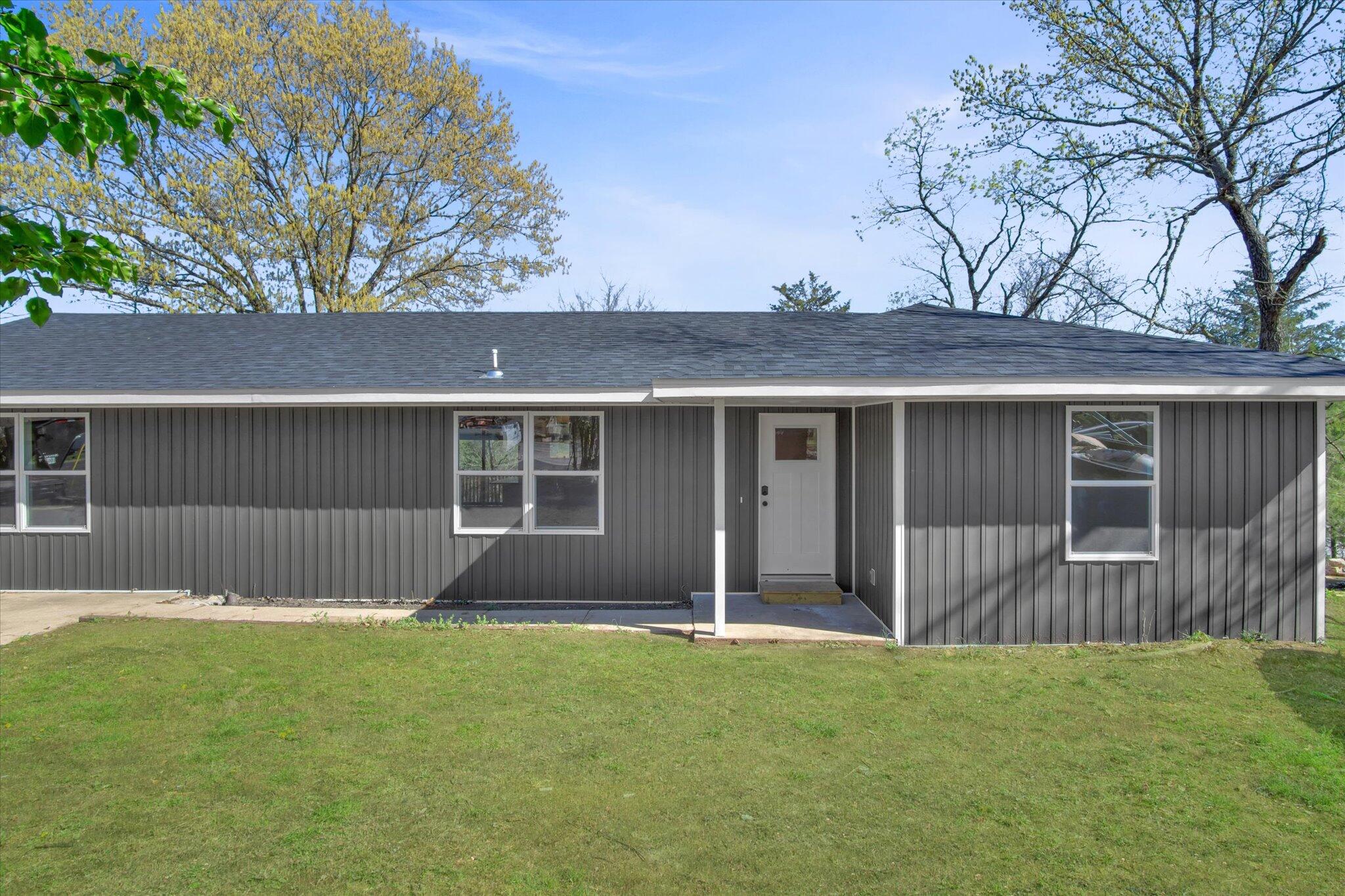 137 Pinewood Drive Property Photo 3